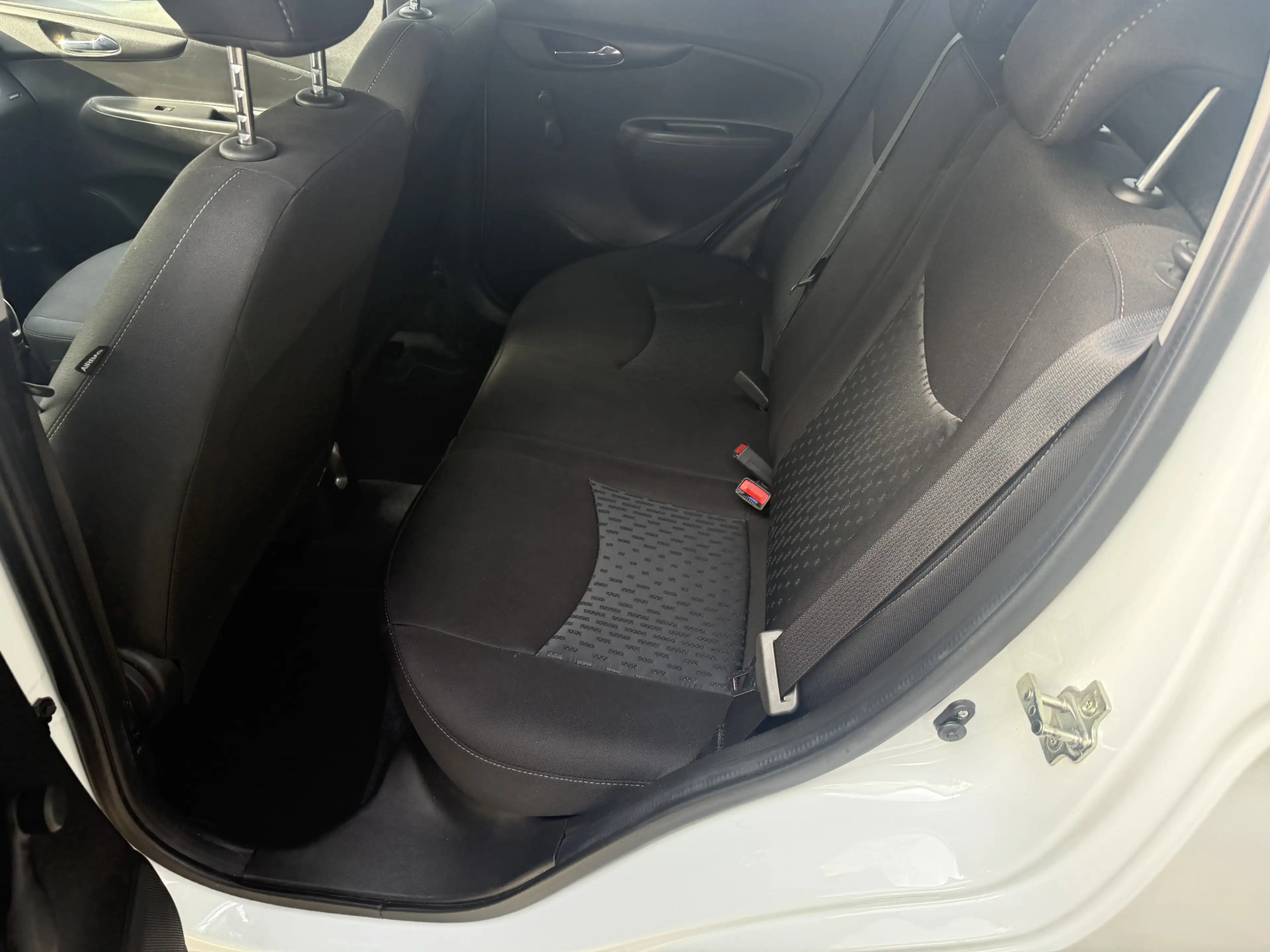 Opel Karl 1.0 Rocks Online Edition Navigatie/pakeersensoren — photo 12