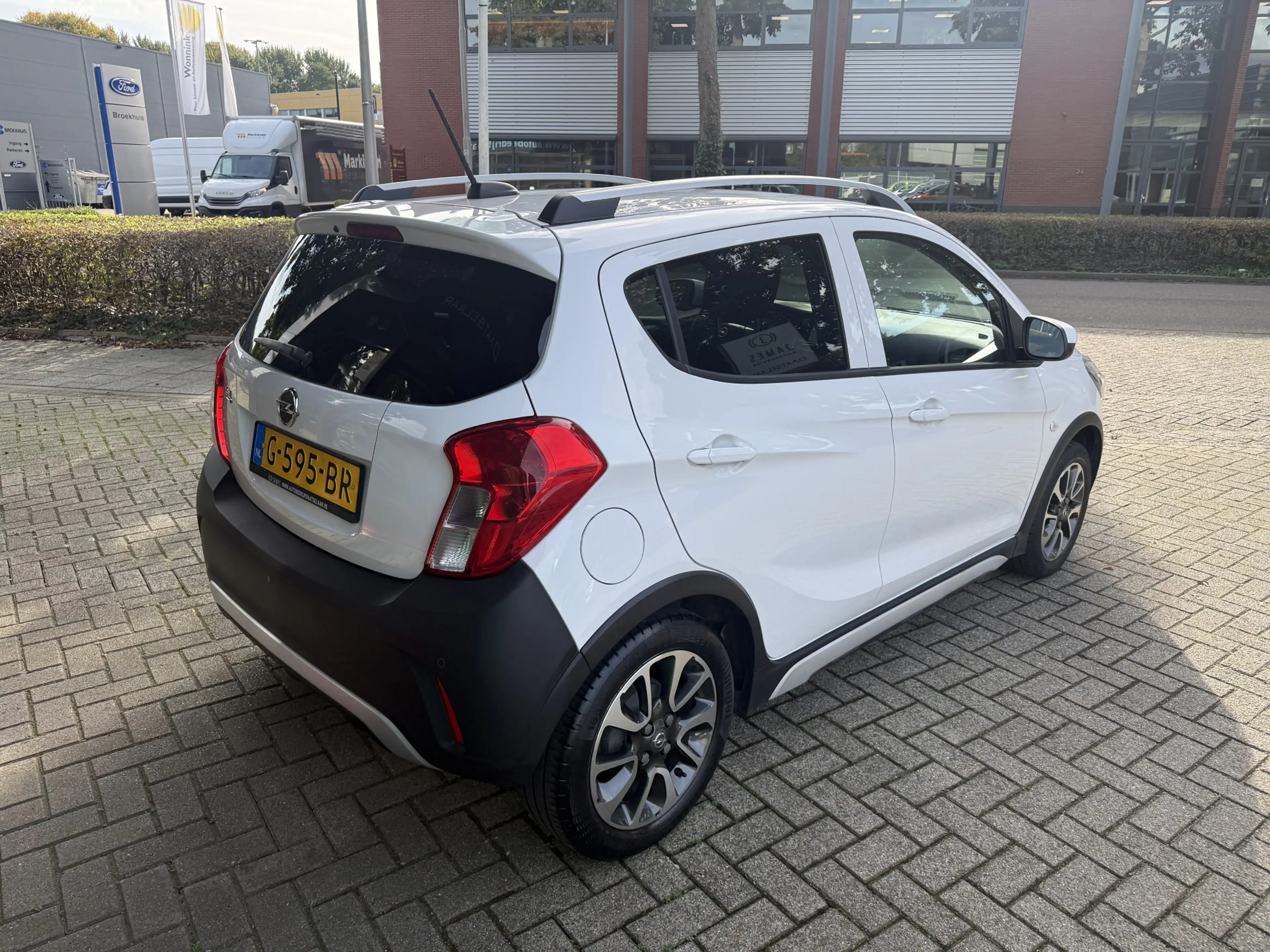 Opel Karl 1.0 Rocks Online Edition Navigatie/pakeersensoren — photo 6