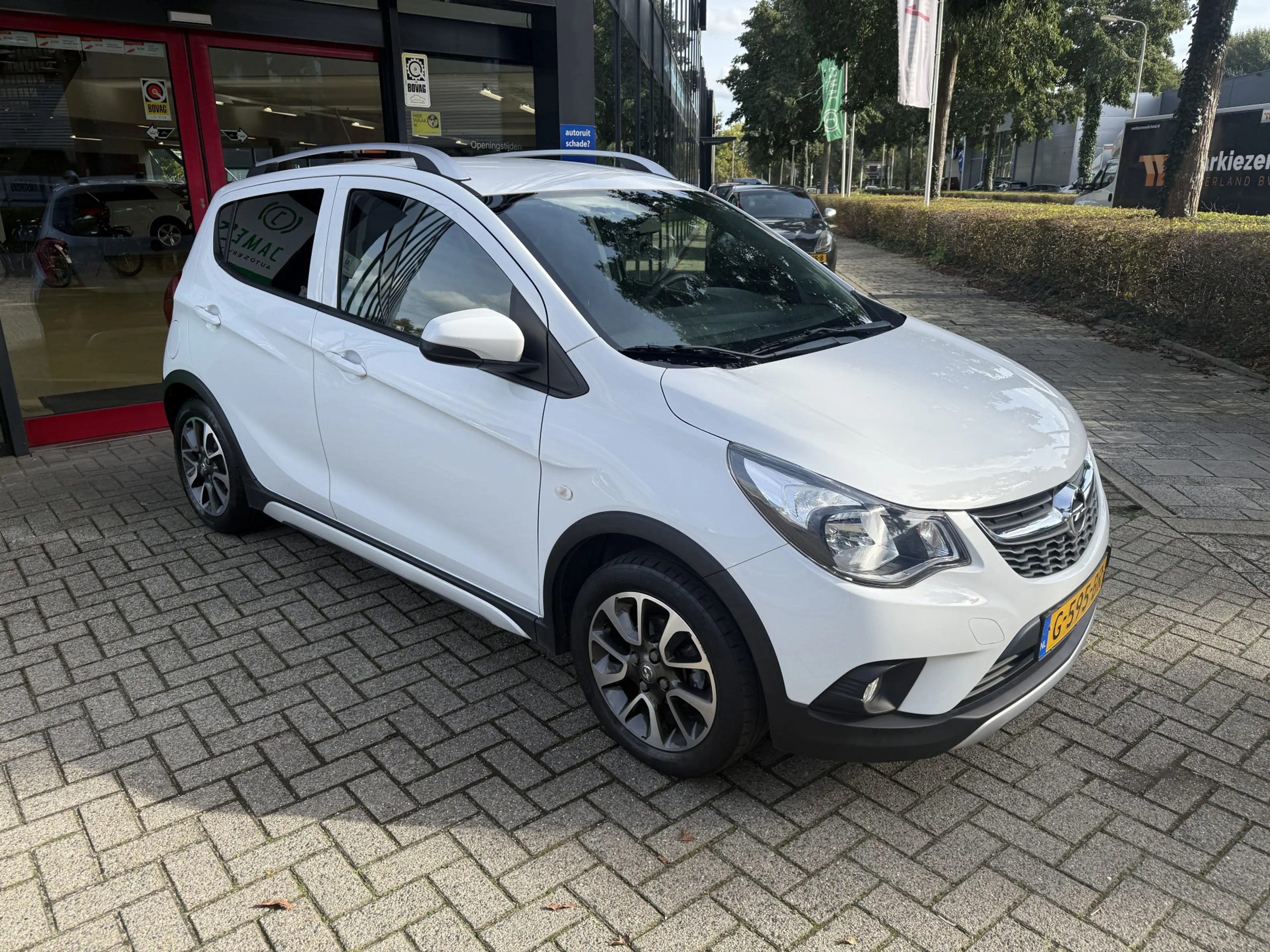 Opel Karl 1.0 Rocks Online Edition Navigatie/pakeersensoren — photo 7