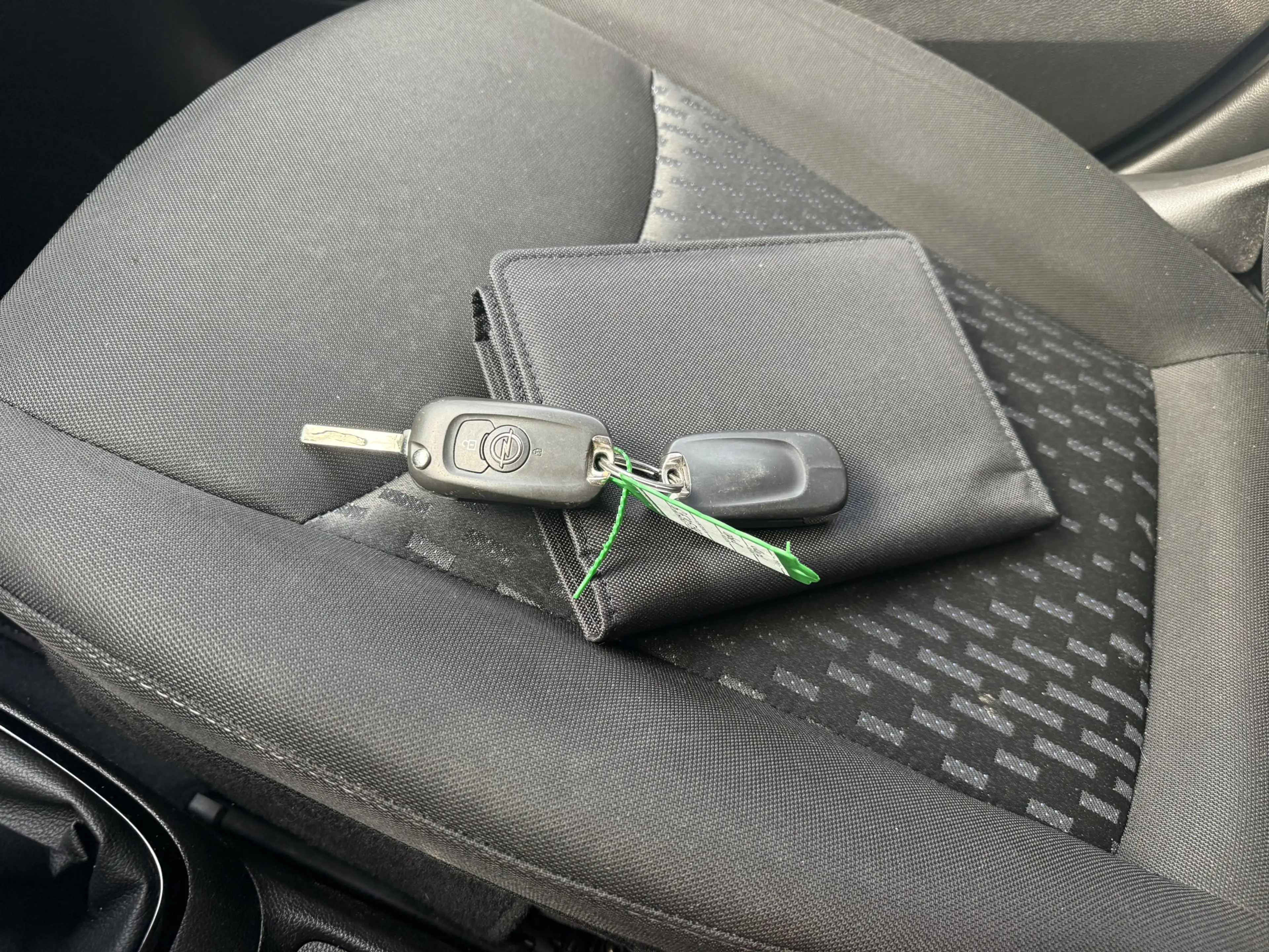 Opel Karl 1.0 Rocks Online Edition Navigatie/pakeersensoren — photo 17