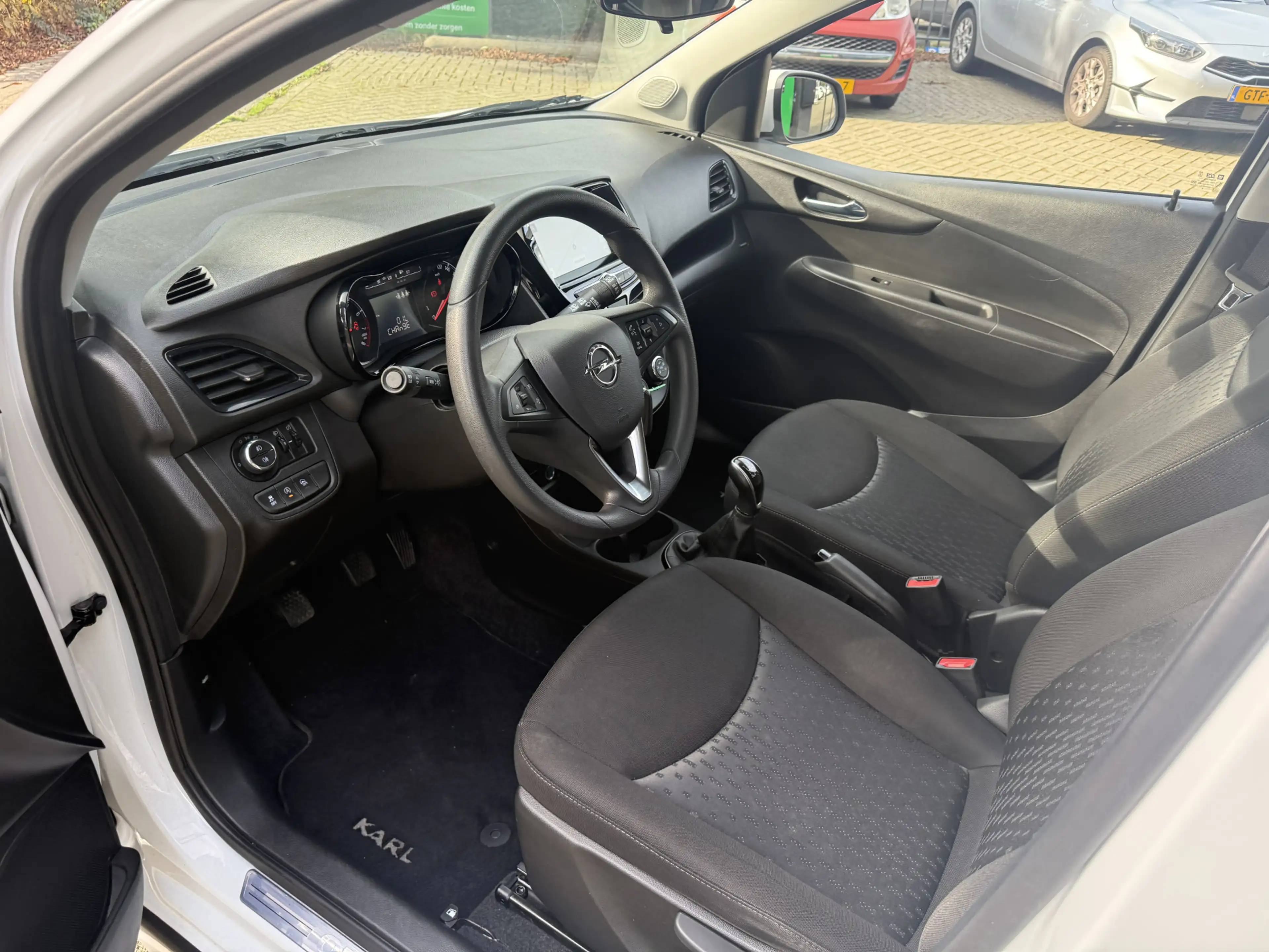 Opel Karl 1.0 Rocks Online Edition Navigatie/pakeersensoren — photo 10