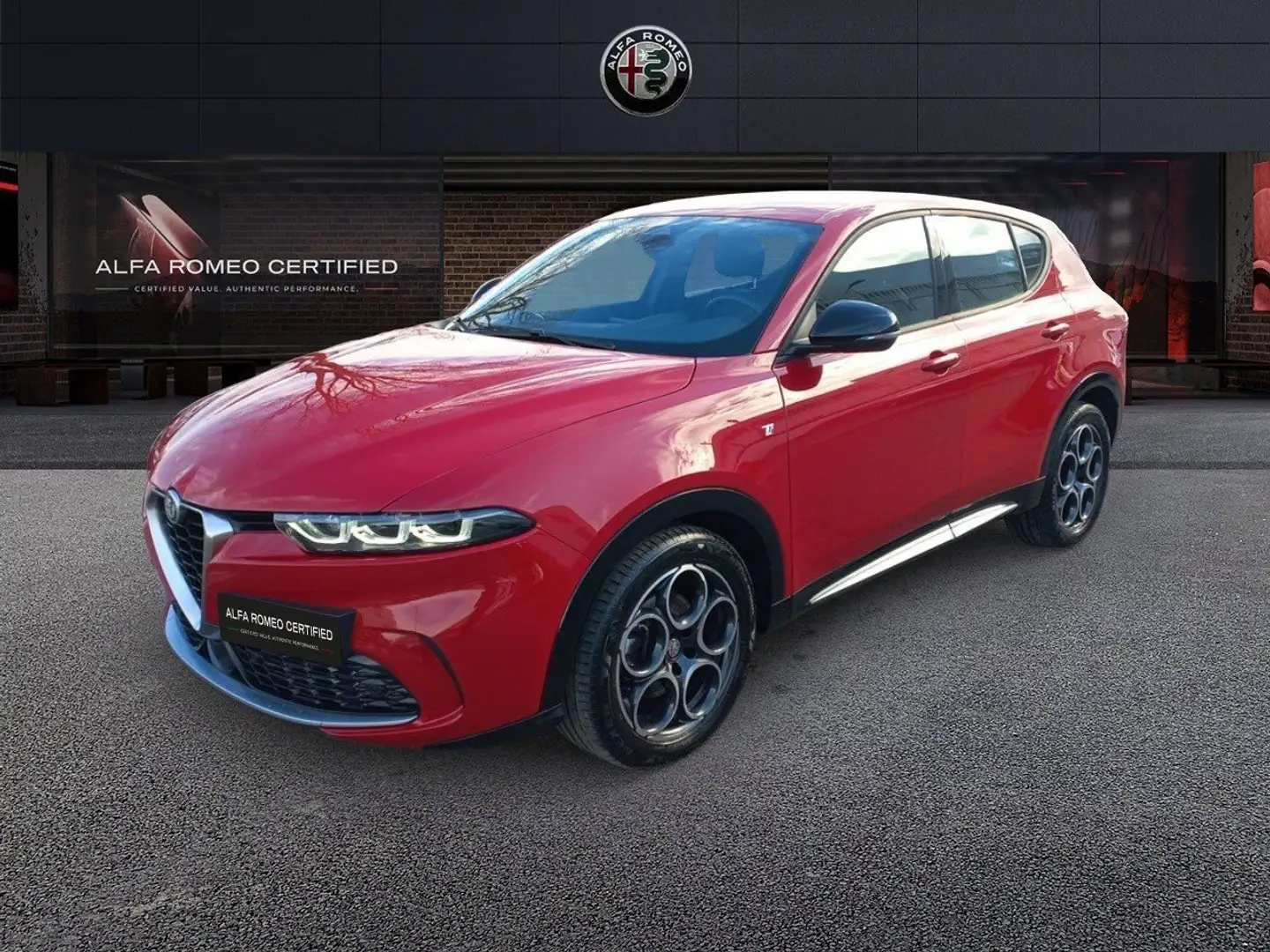 Alfa Romeo Tonale 1.6 Diesel 130cv TCT6 Ti Piros - 1