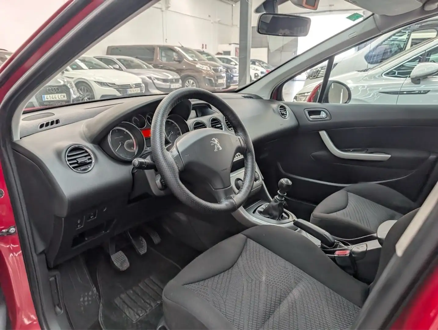 Peugeot 308 SW Access 1.6 e-HDI 112 FAP Burdeos - 2