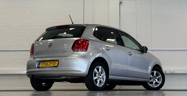 Volkswagen Polo view 6