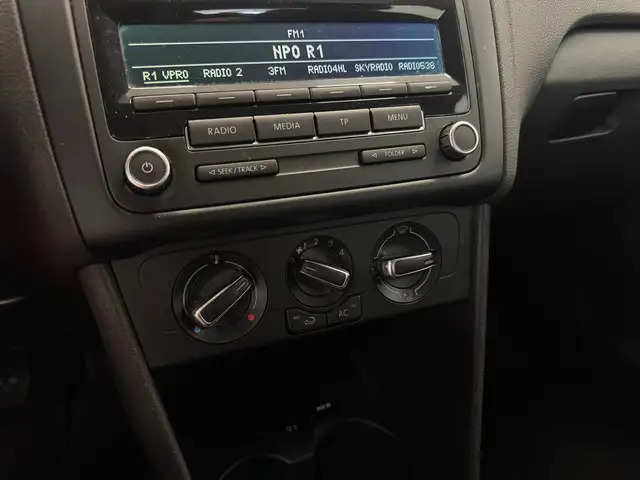 Volkswagen Polo view 13