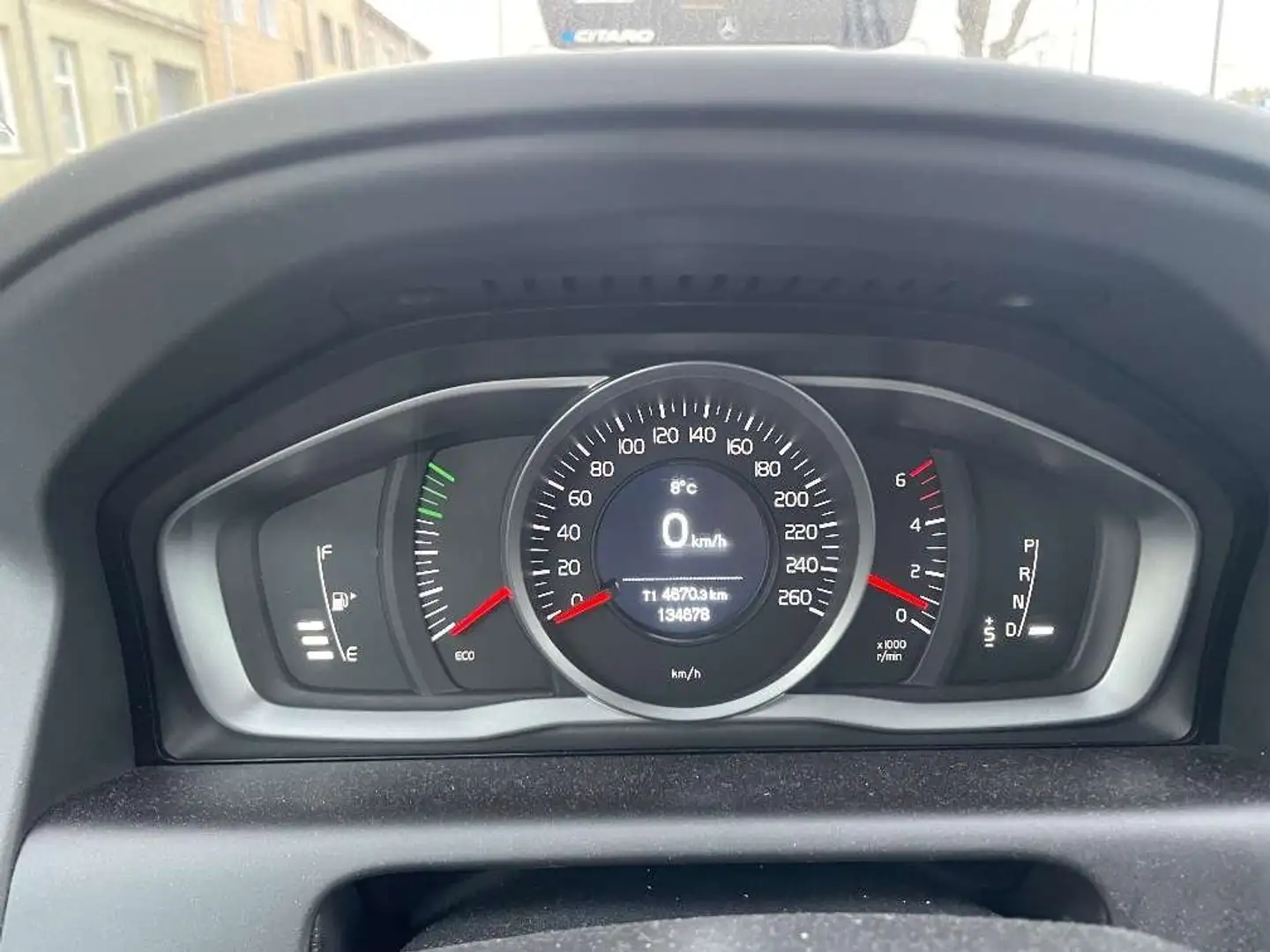 Volvo XC60 XC60+D4+AWD+Geartronic+Kinetic Grau - 1