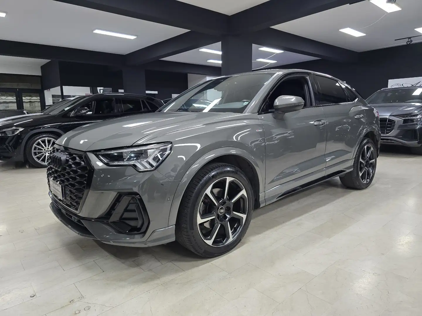Audi Q3 Q3 2022 Sportback 35 2.0 tdi S line s-tronic Grigio - 1
