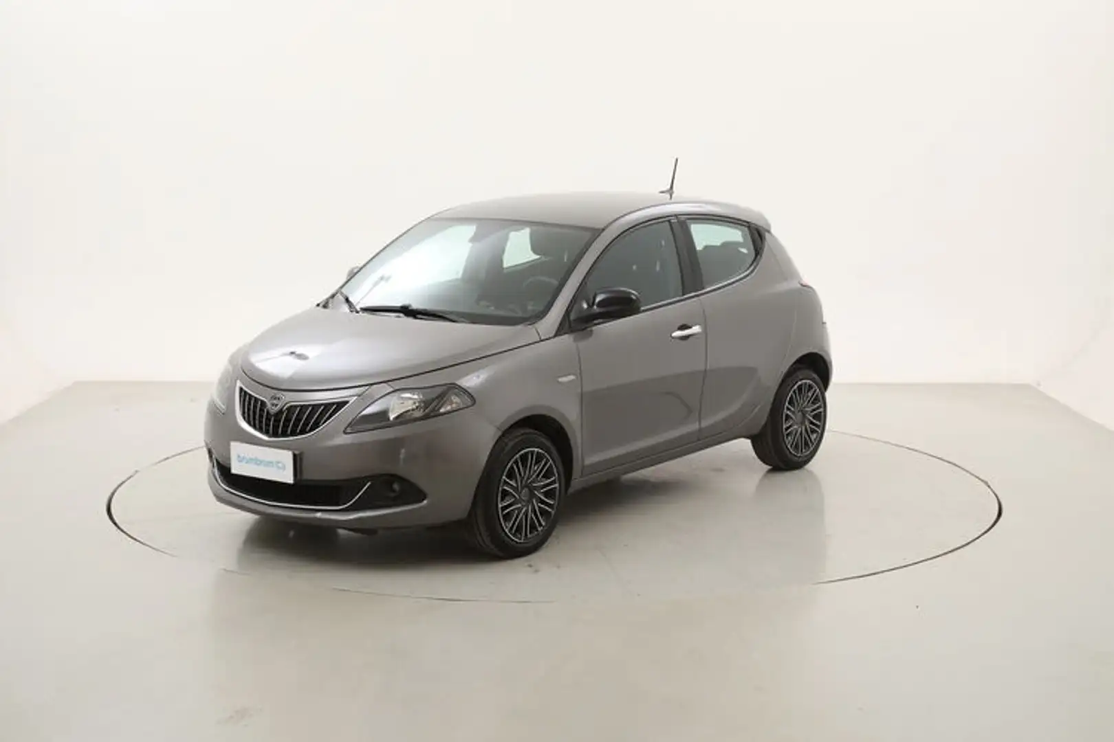 Lancia Ypsilon Gold 1.0 Mild Hybrid 69CV Šedá - 1