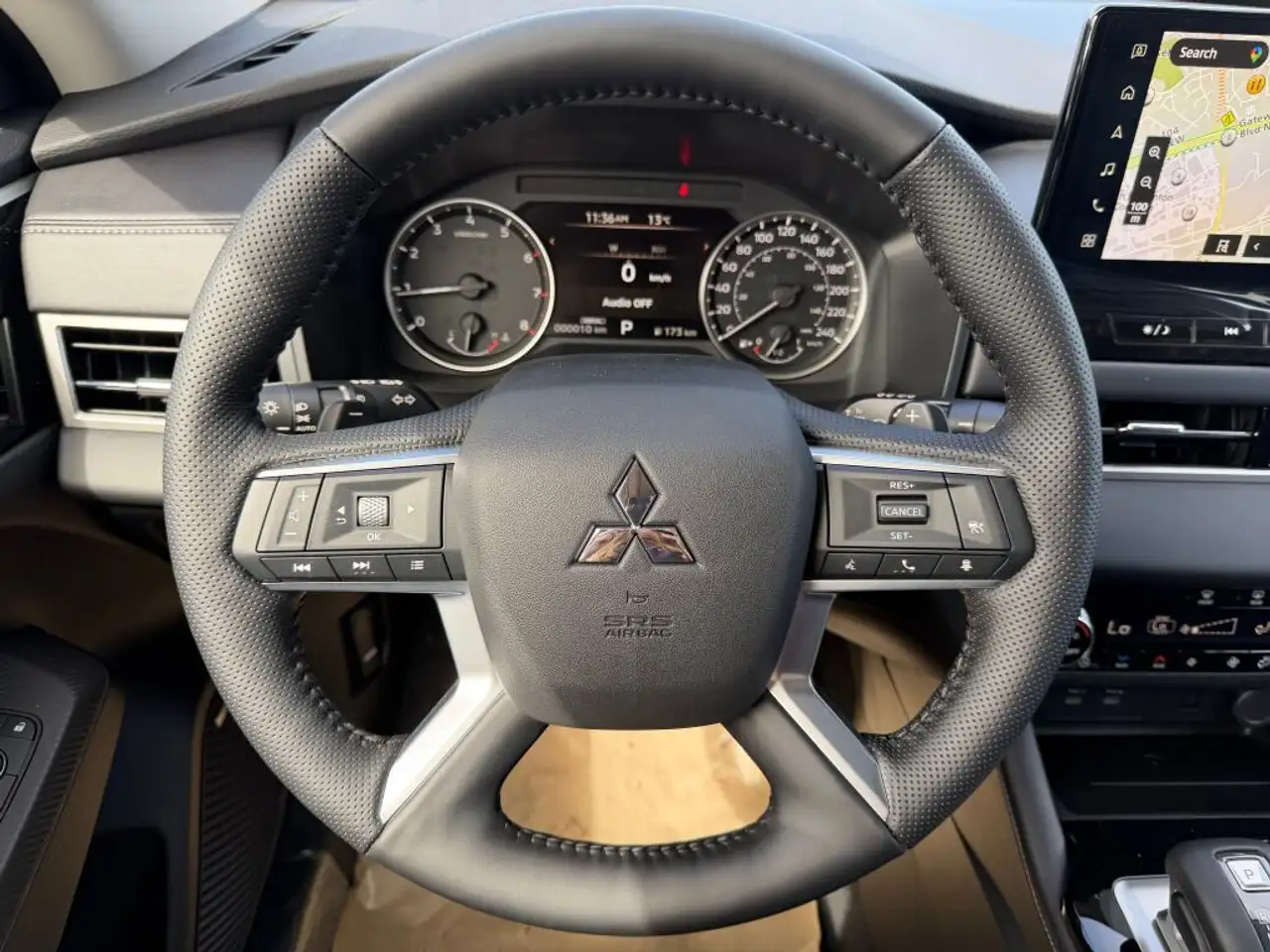 Mitsubishi Outlander снимка Mitsubishi Outlander