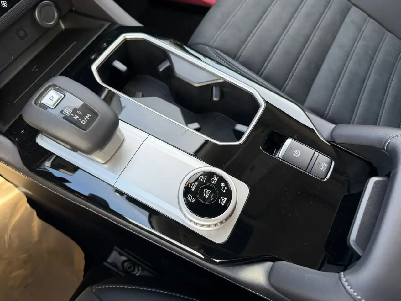 Mitsubishi Outlander снимка Mitsubishi Outlander