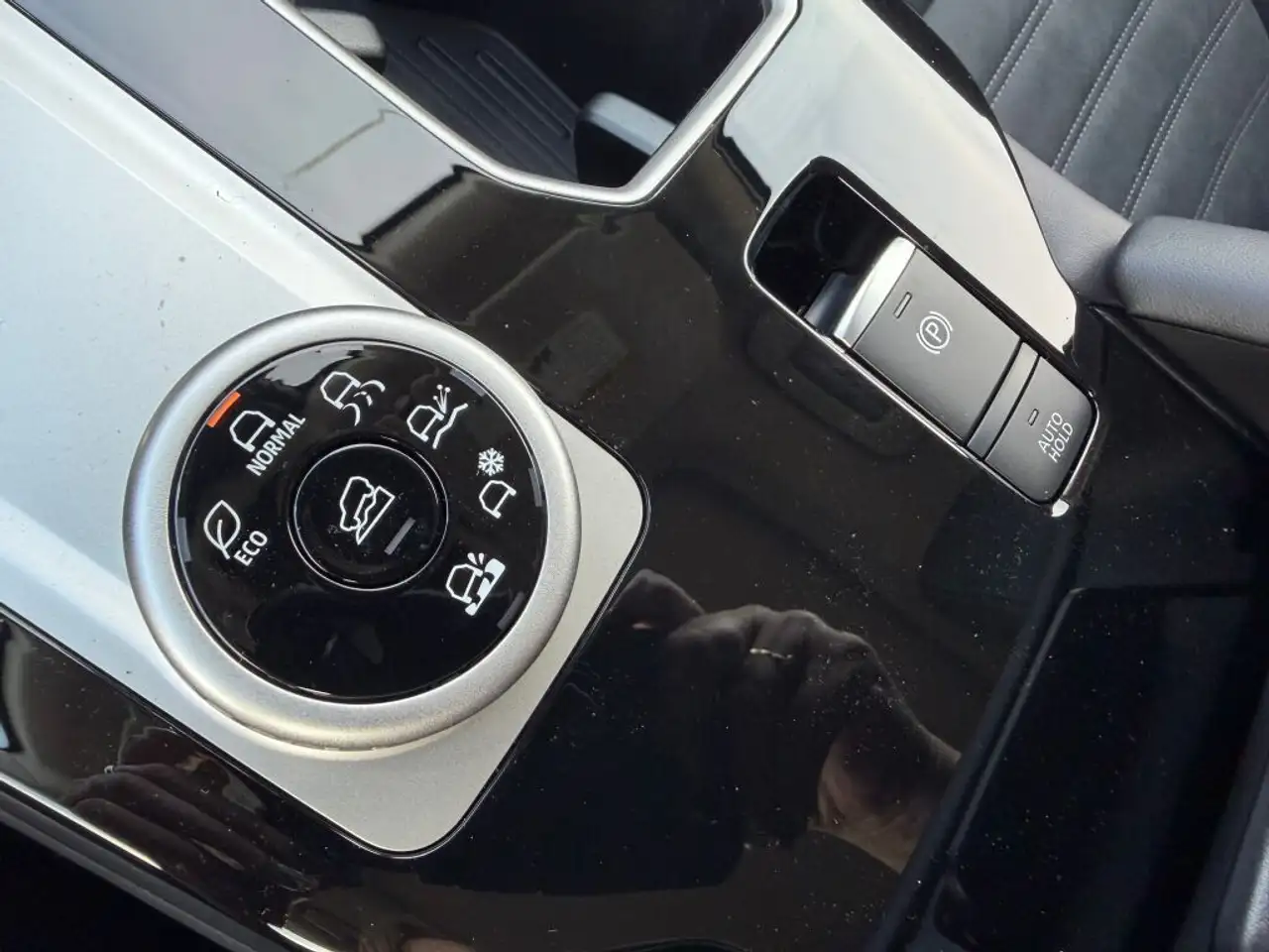 Mitsubishi Outlander снимка Mitsubishi Outlander