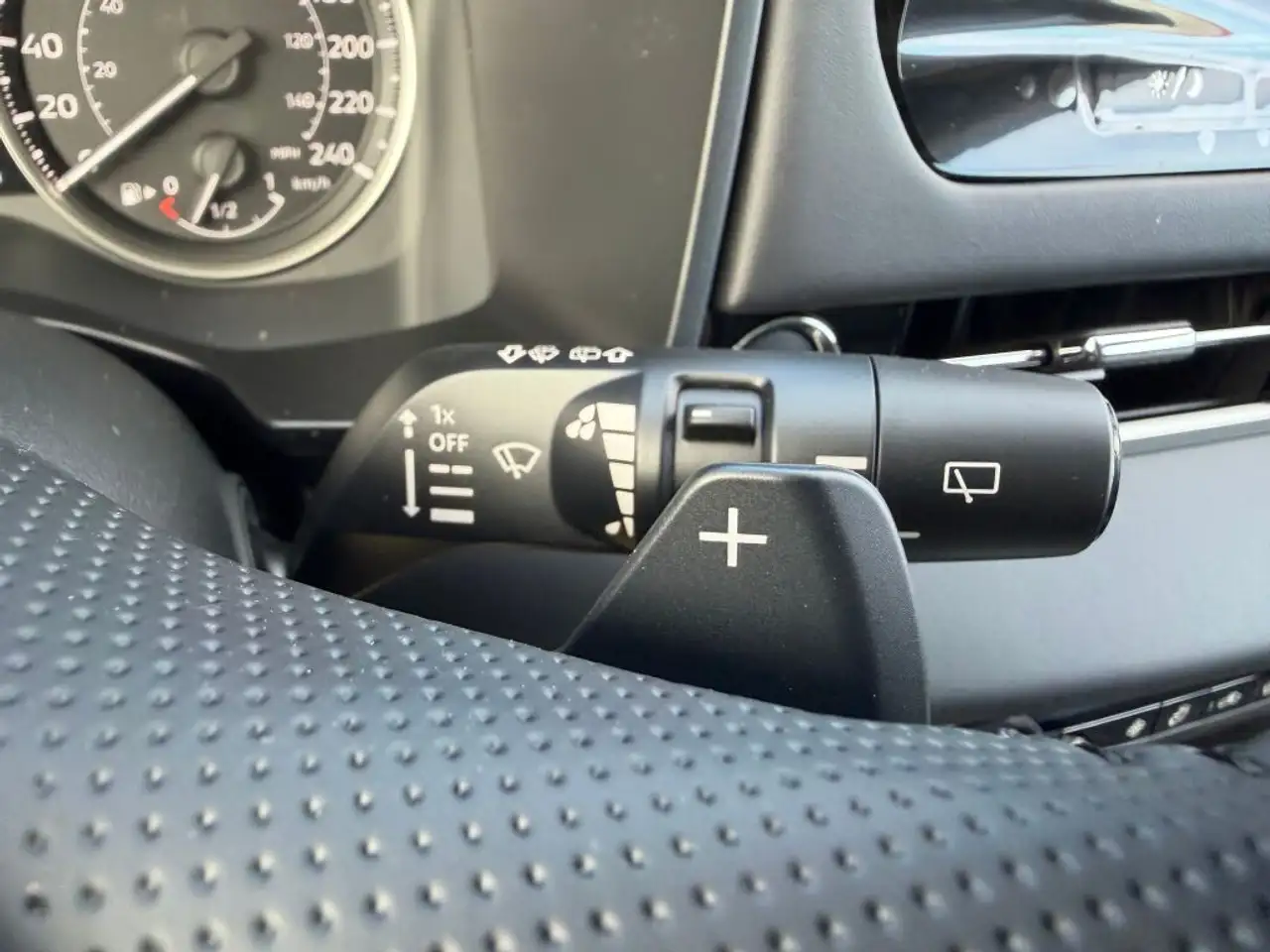Mitsubishi Outlander снимка Mitsubishi Outlander