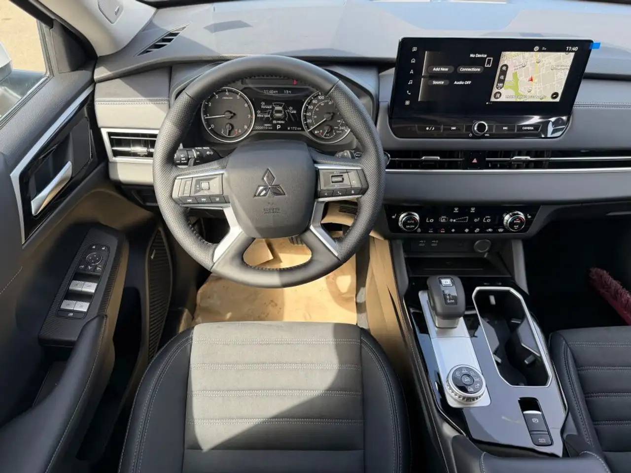 Mitsubishi Outlander снимка Mitsubishi Outlander