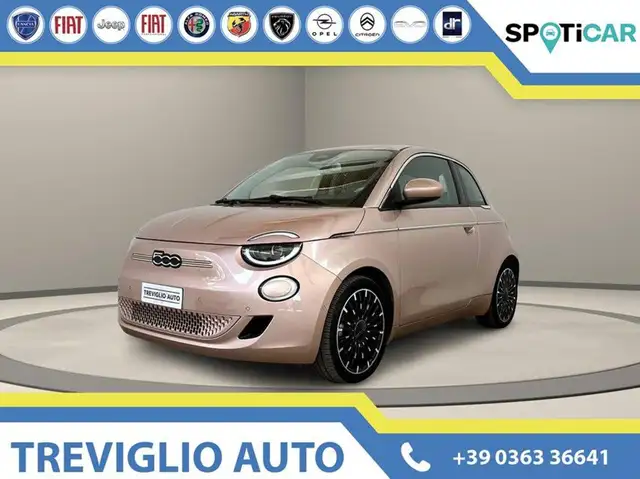 Fiat 500 3+1 42 kWh La Prima 320 Km autonomia