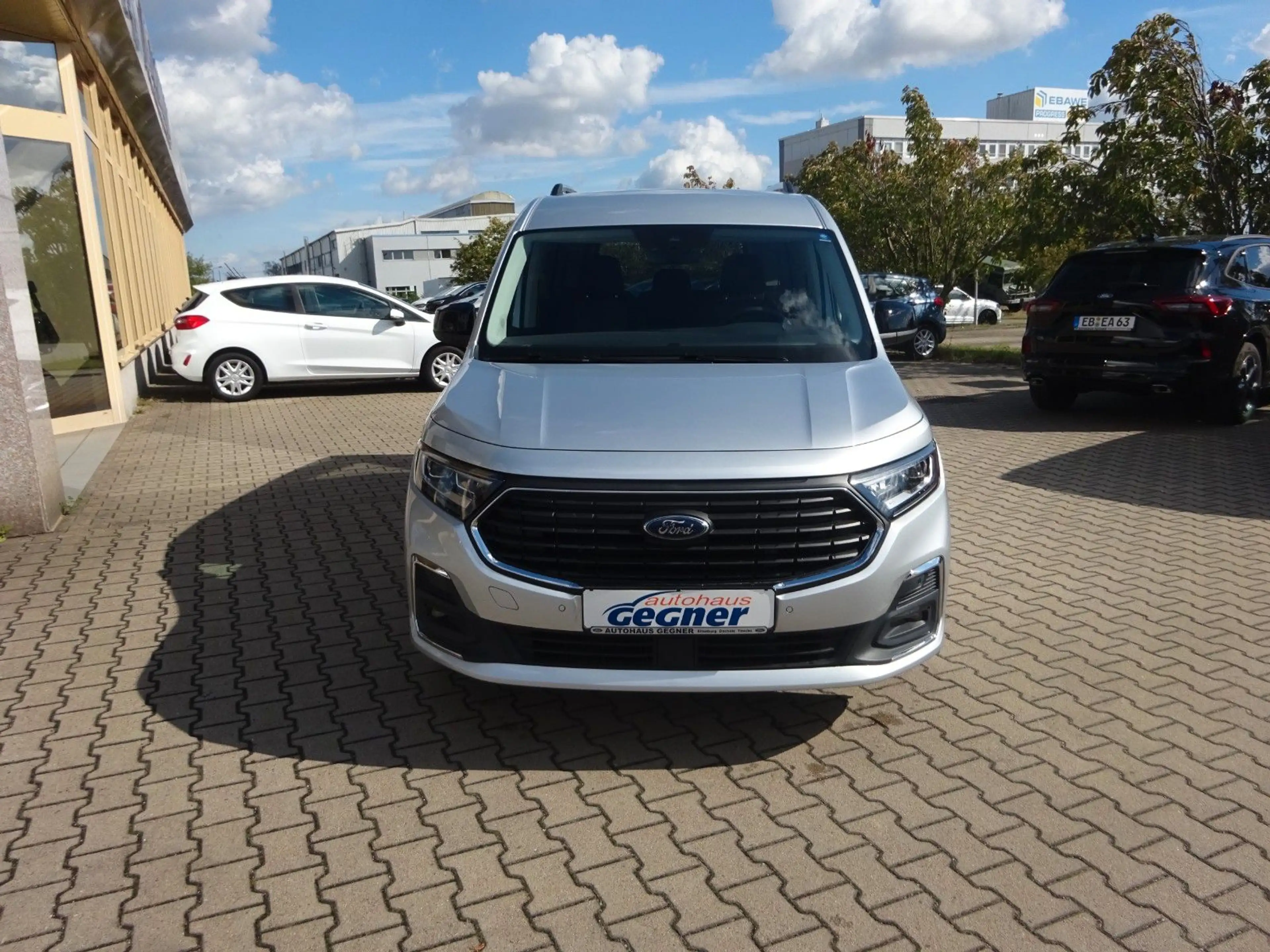 Ford Grand Tourneo Connect Titanium Aut. Kam Navi LED — photo 2