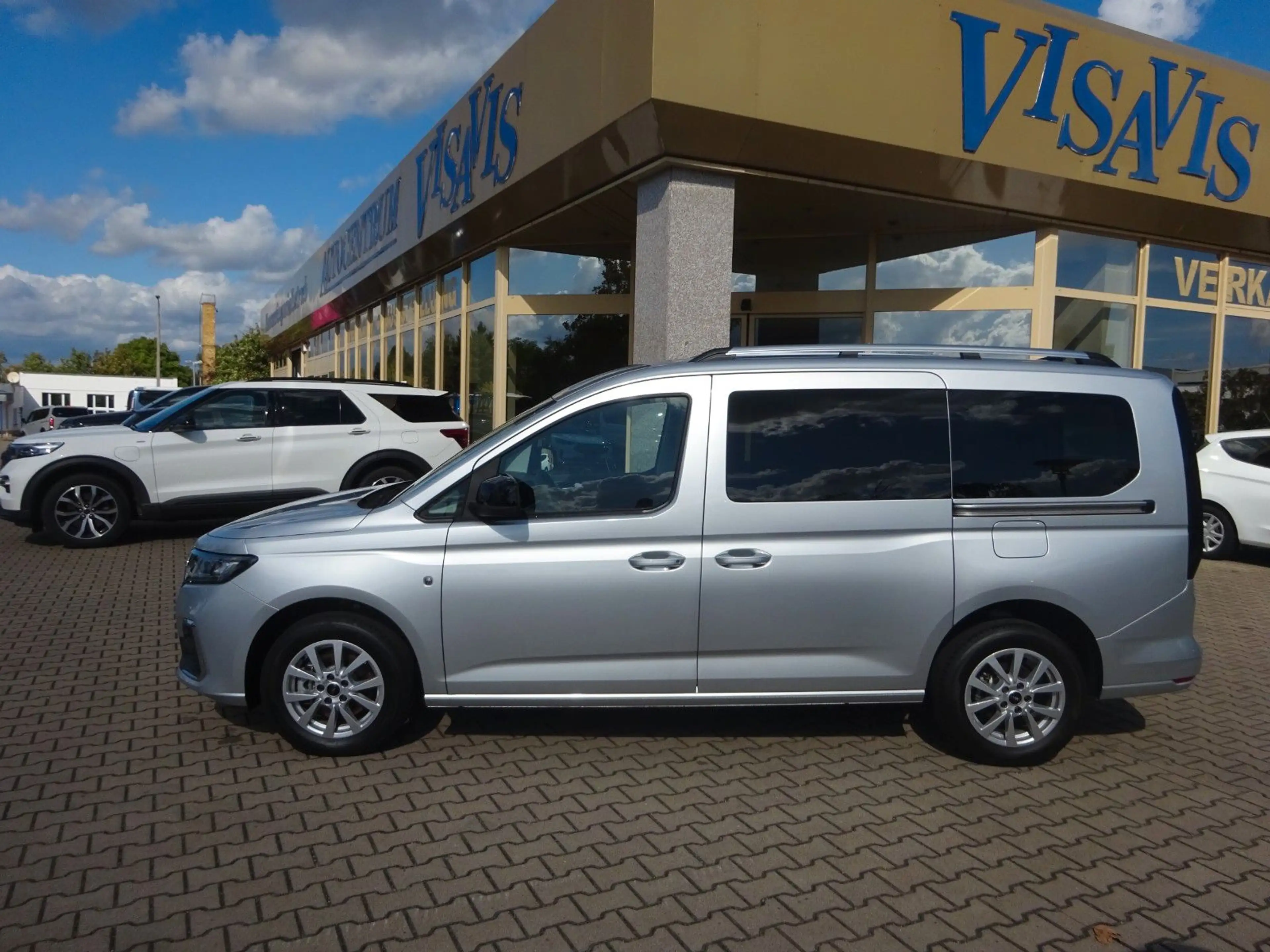 Ford Grand Tourneo Connect Titanium Aut. Kam Navi LED — photo 8