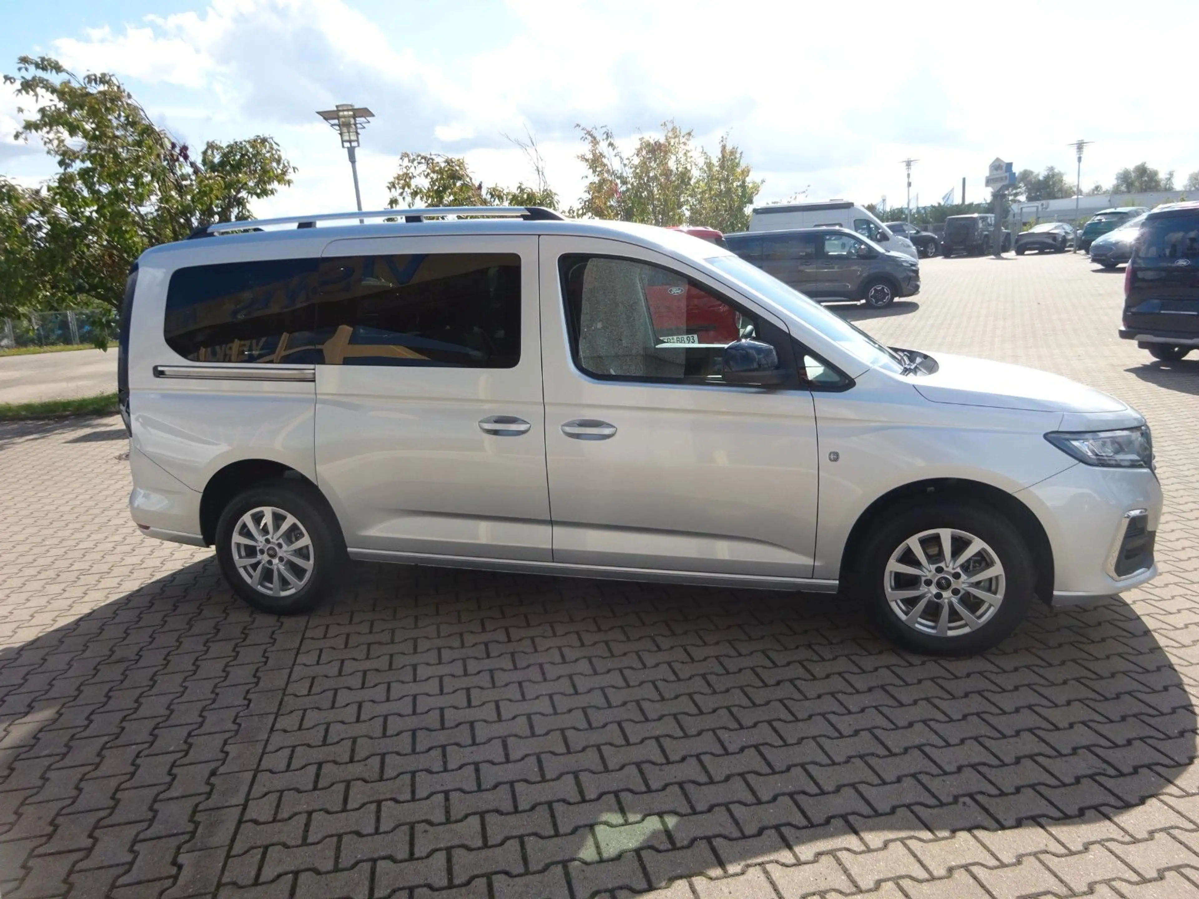 Ford Grand Tourneo Connect Titanium Aut. Kam Navi LED — photo 4