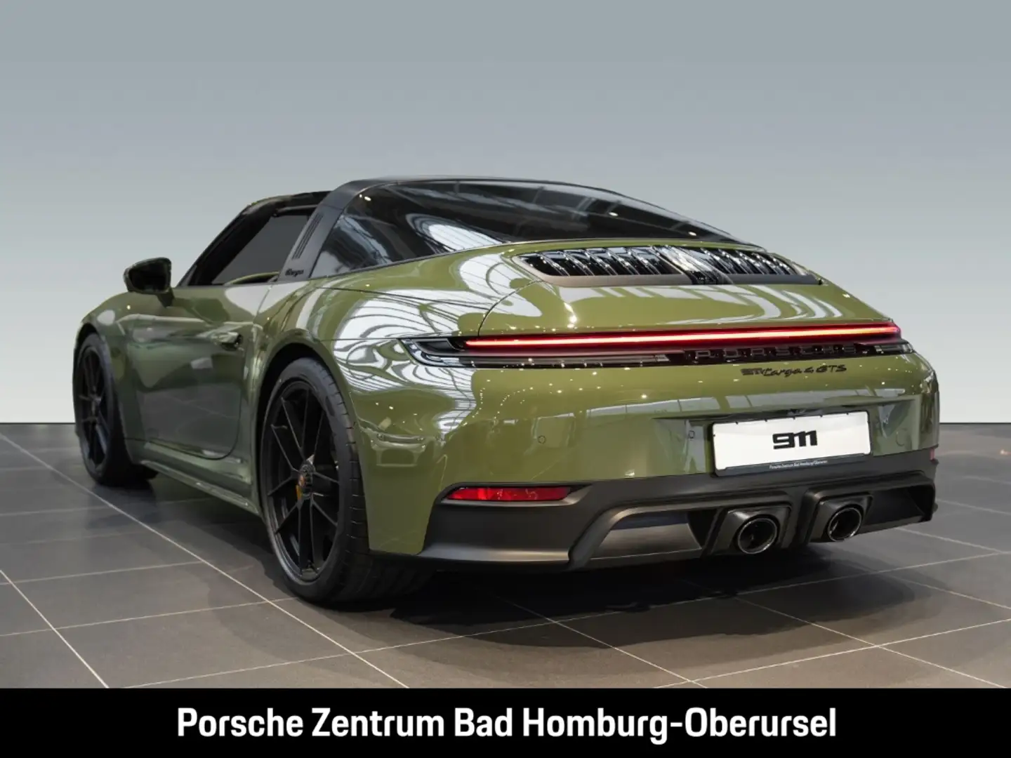 Porsche 992 911 Targa 4 GTS Burmester Clubleder InnoDrive Grün - 2