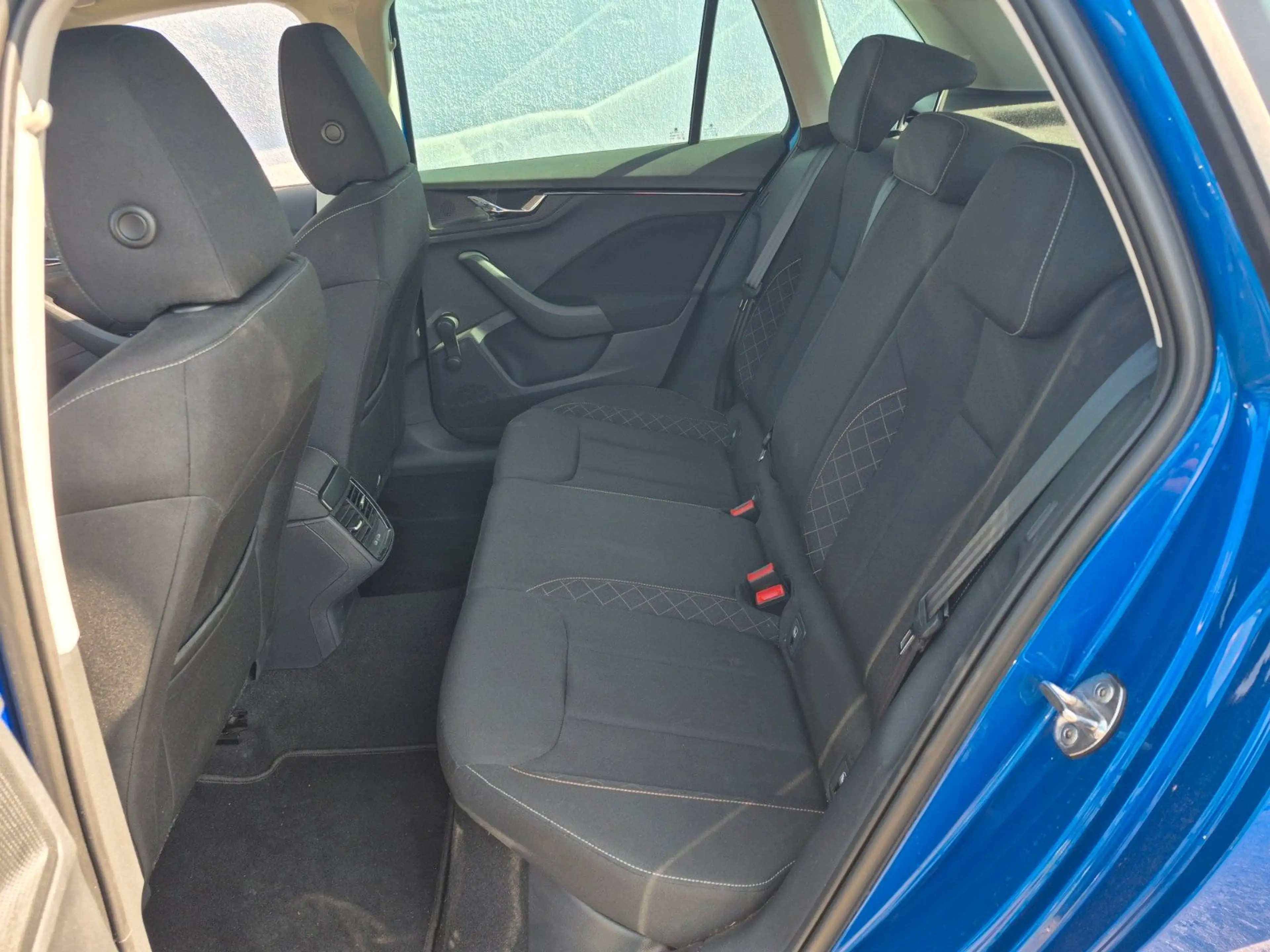 Skoda Kamiq 1.0 TSI 81kW Ambition NWGarantie/LED/Sitzh — photo 11