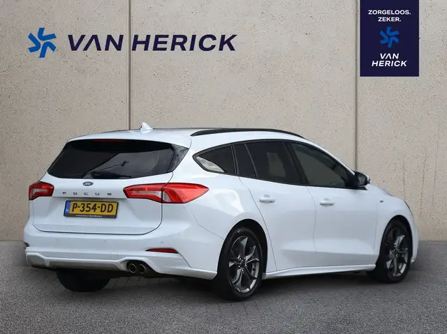 Ford Focus view 4