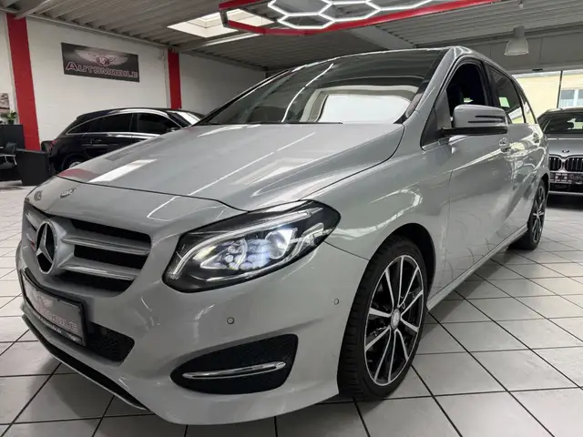 Mercedes-Benz B 220 CDI / d Urban LED PANO NAVI