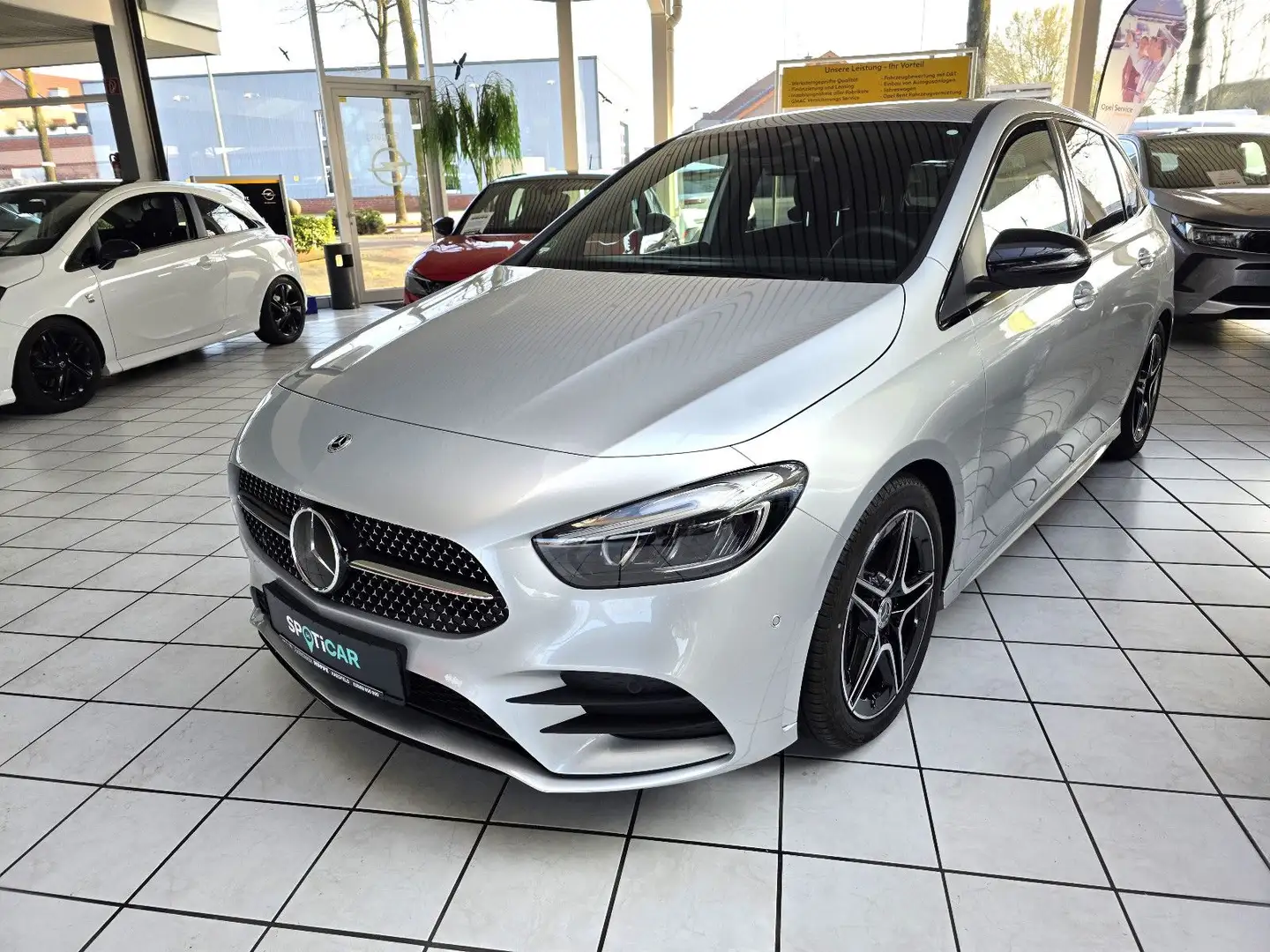 Mercedes-Benz B 200 B -Klasse B 200 AMG Line Automatik i.K.auftrag Argento - 1