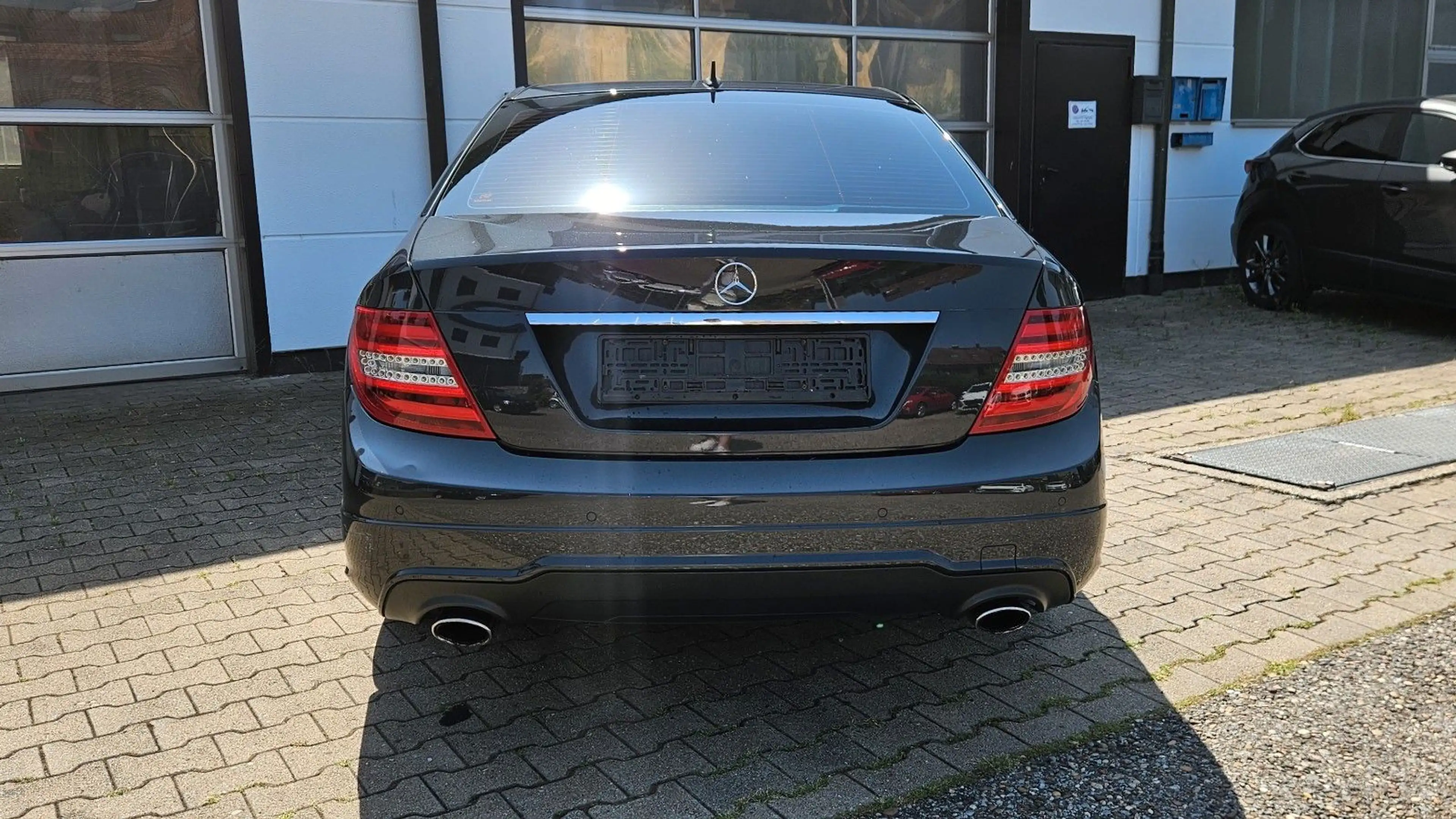 Mercedes-Benz C 350 CDI BE Limousine AMG Sport-Paket*Leder*h&k — photo 9