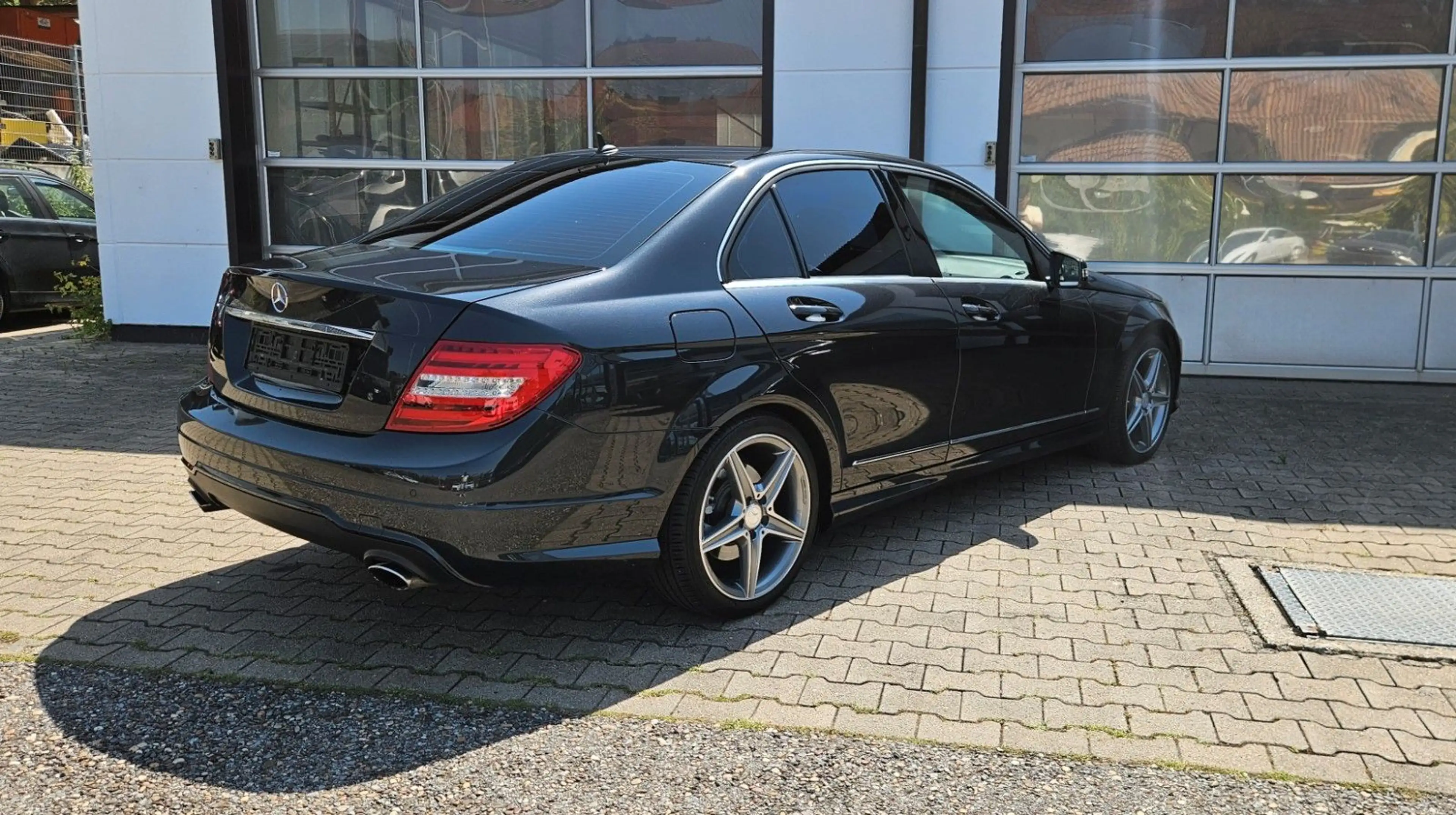 Mercedes-Benz C 350 CDI BE Limousine AMG Sport-Paket*Leder*h&k — photo 7