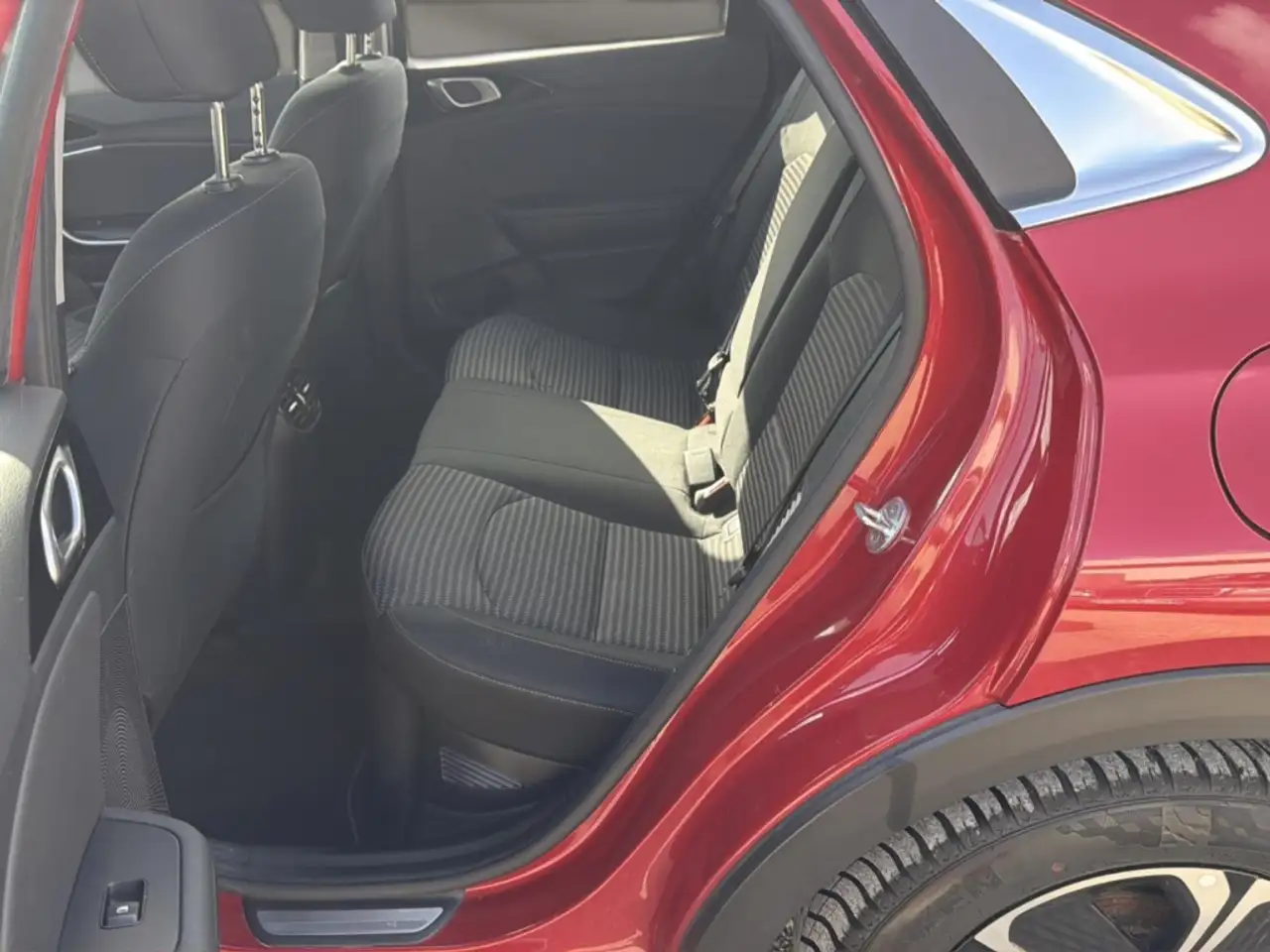 Kia XCeed Vision 1.6 PHEV DCT AHK+KOMFORT+NAV+ADVANC 13