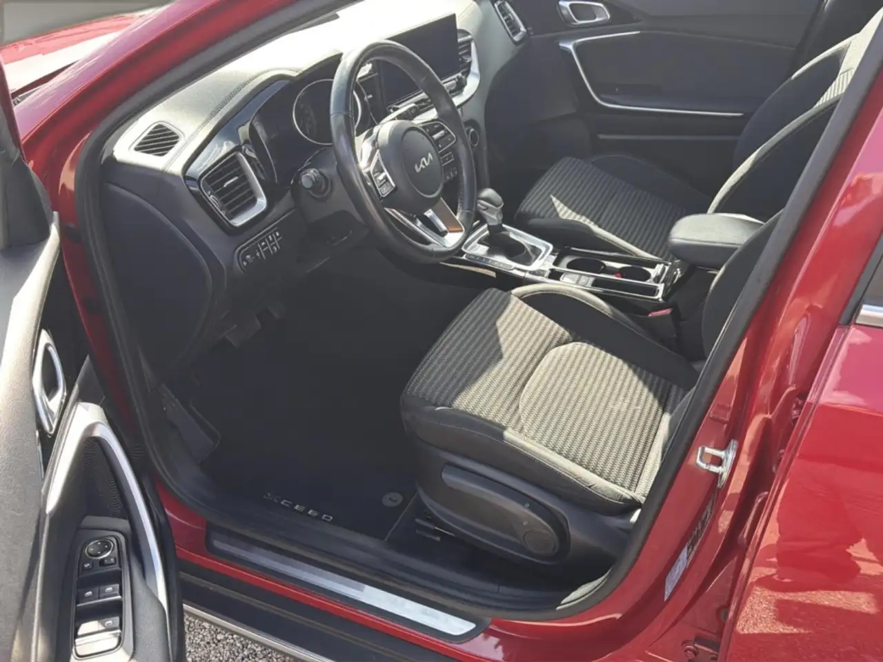 Kia XCeed Vision 1.6 PHEV DCT AHK+KOMFORT+NAV+ADVANC 9