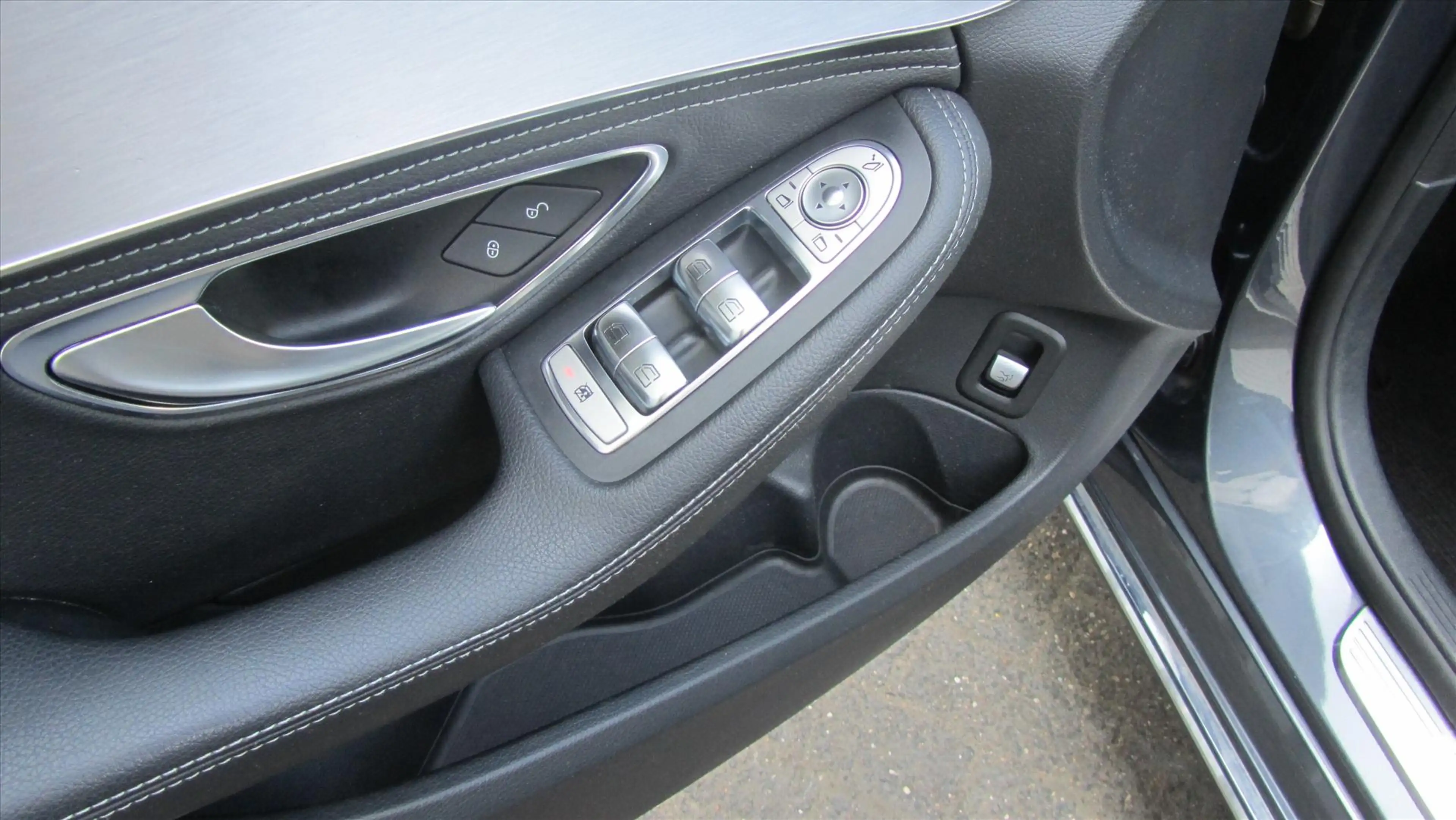 Mercedes-Benz C 350 Estate C350 e PLUG-IN HYBRID 279pk 7G-T — photo 16