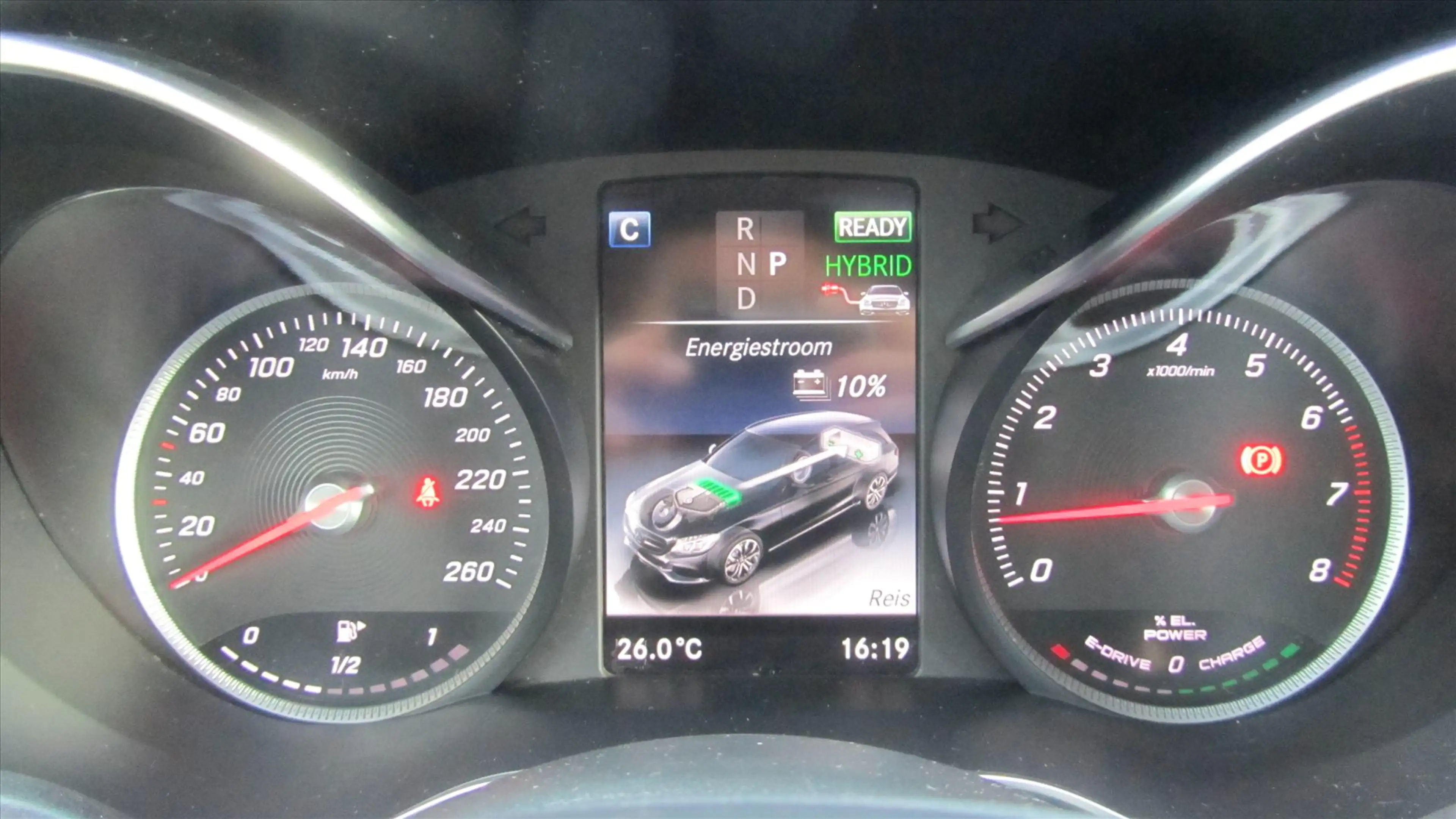 Mercedes-Benz C 350 Estate C350 e PLUG-IN HYBRID 279pk 7G-T — photo 21
