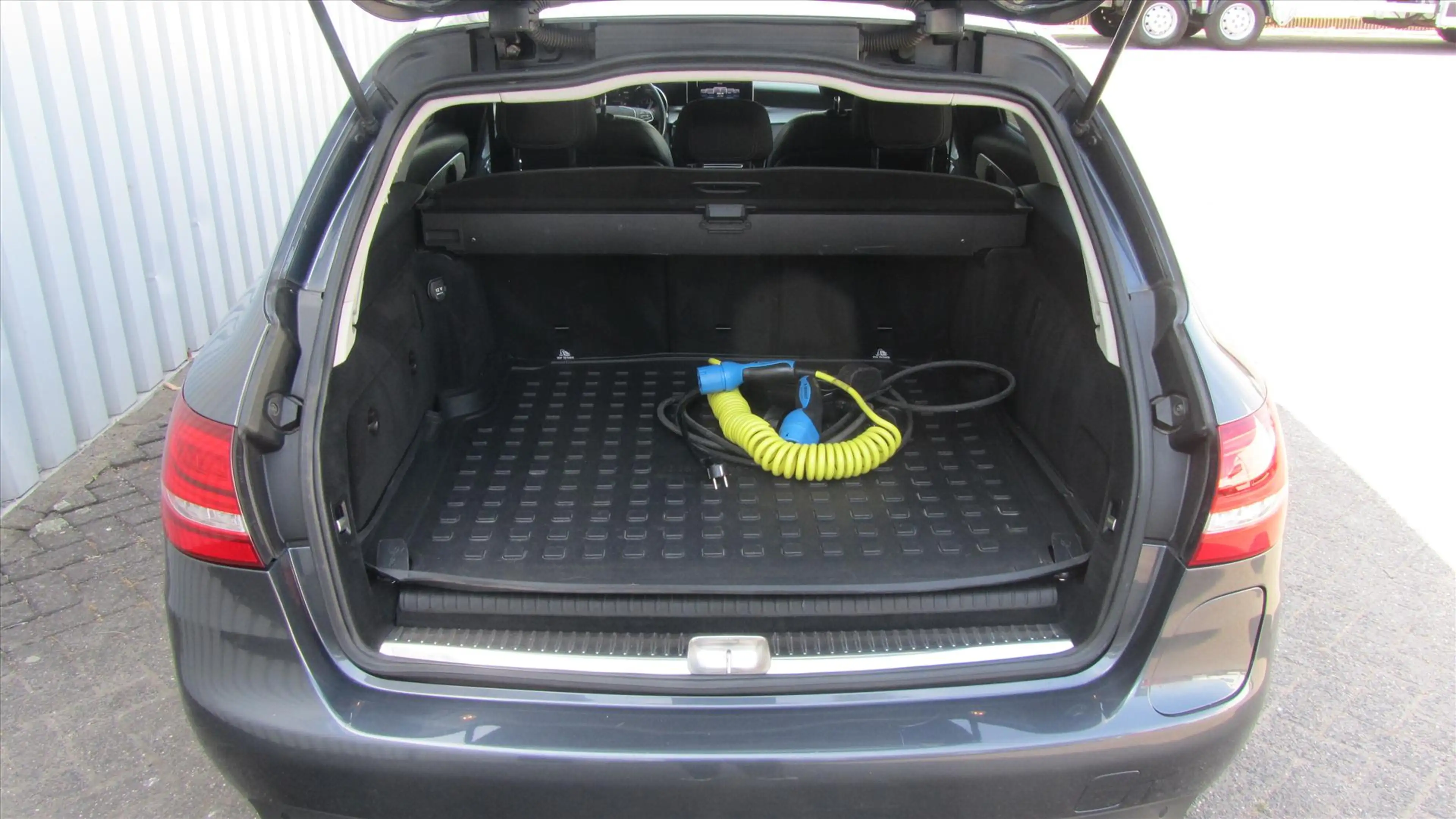 Mercedes-Benz C 350 Estate C350 e PLUG-IN HYBRID 279pk 7G-T — photo 8