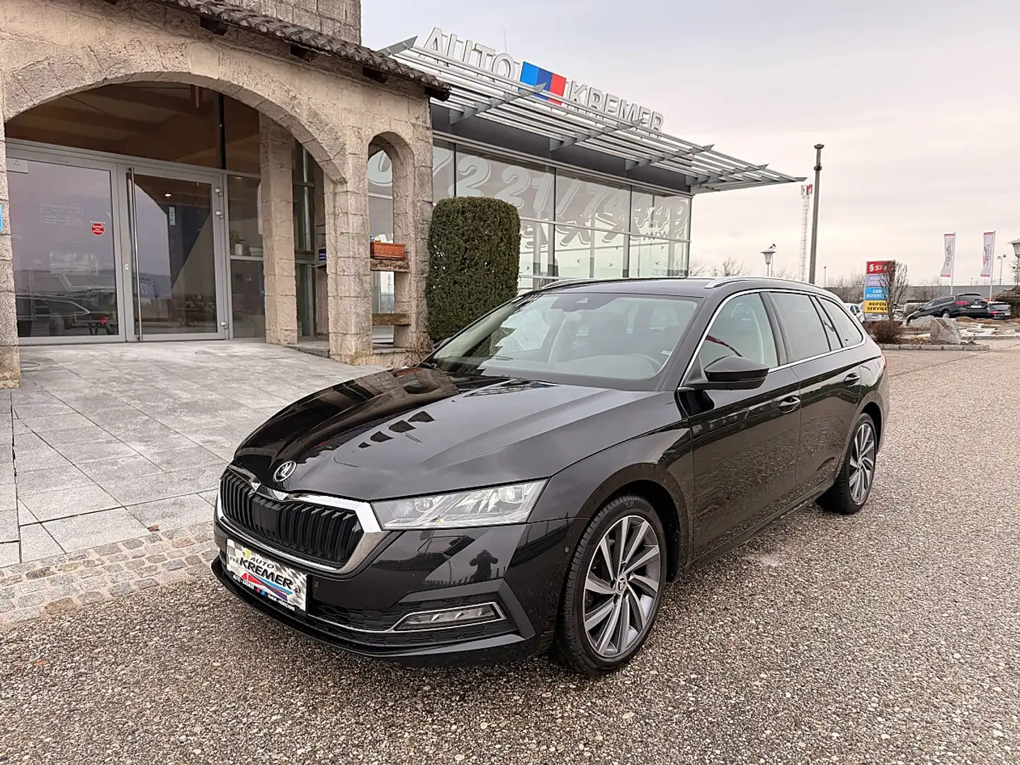 Skoda Octavia Combi 2,0 TDI Style/1.BESITZ/MATRIX-LED/SHA/TWA... Schwarz - 2