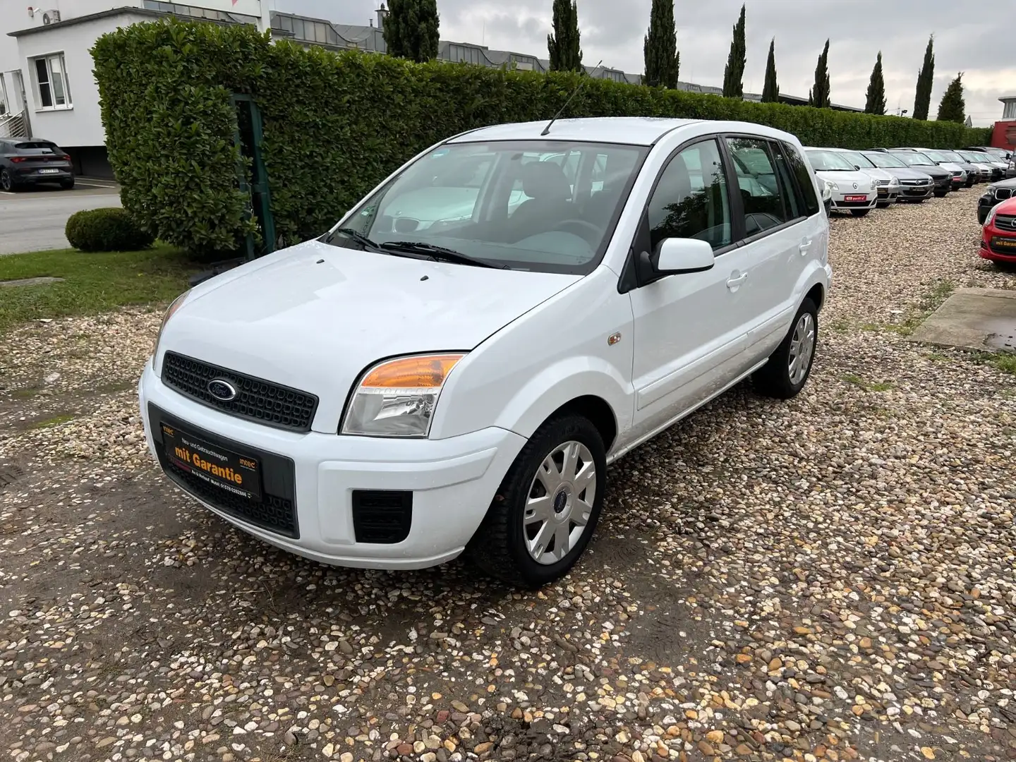 Ford Fusion 1,25 Style Weiß - 1