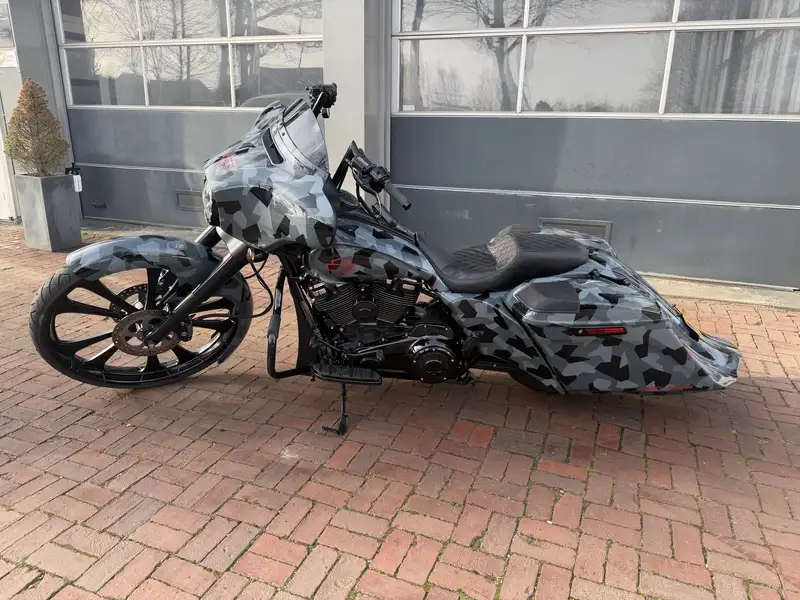 Harley-Davidson Street Glide - foto 4