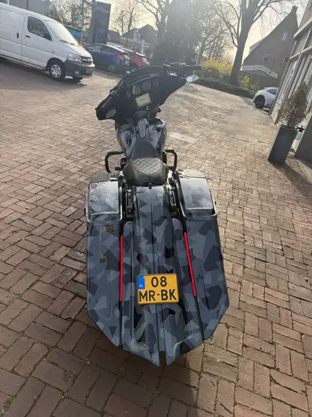 Harley-Davidson Street Glide - foto 6