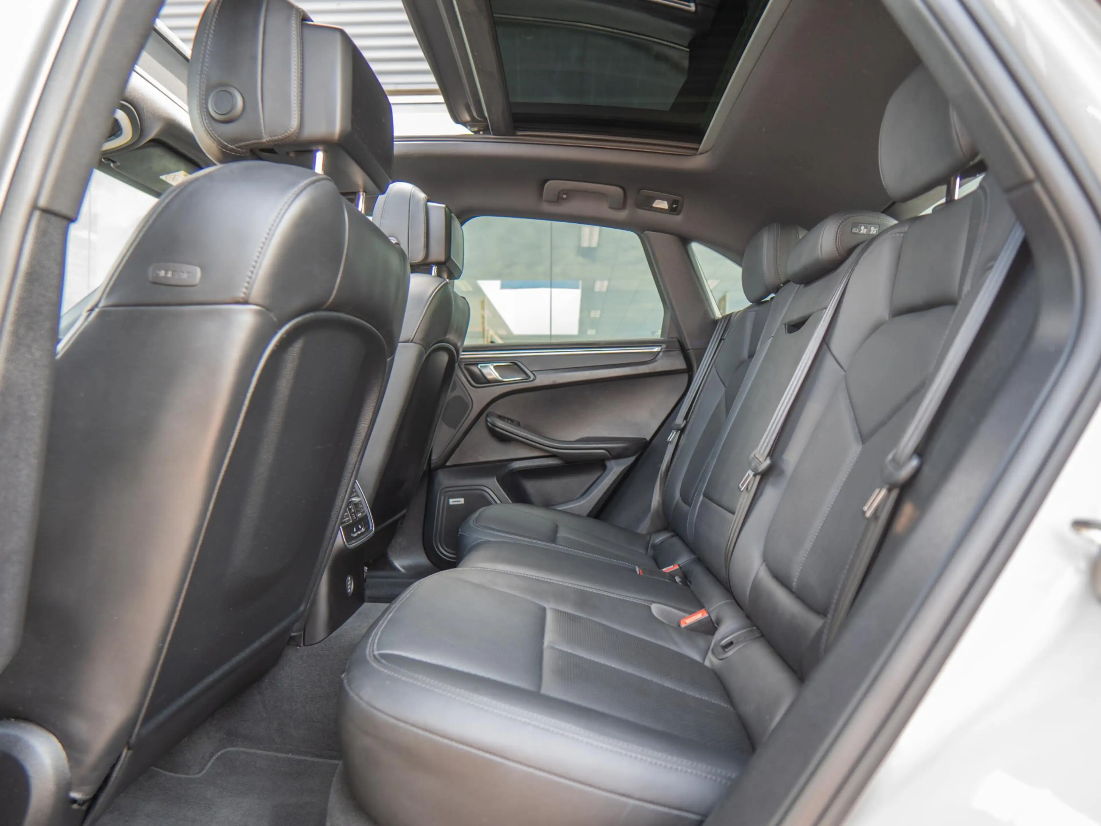 Porsche Macan 2.0 | Afn trekhaak | PDLS+ | Volledig onderhouden — photo 22