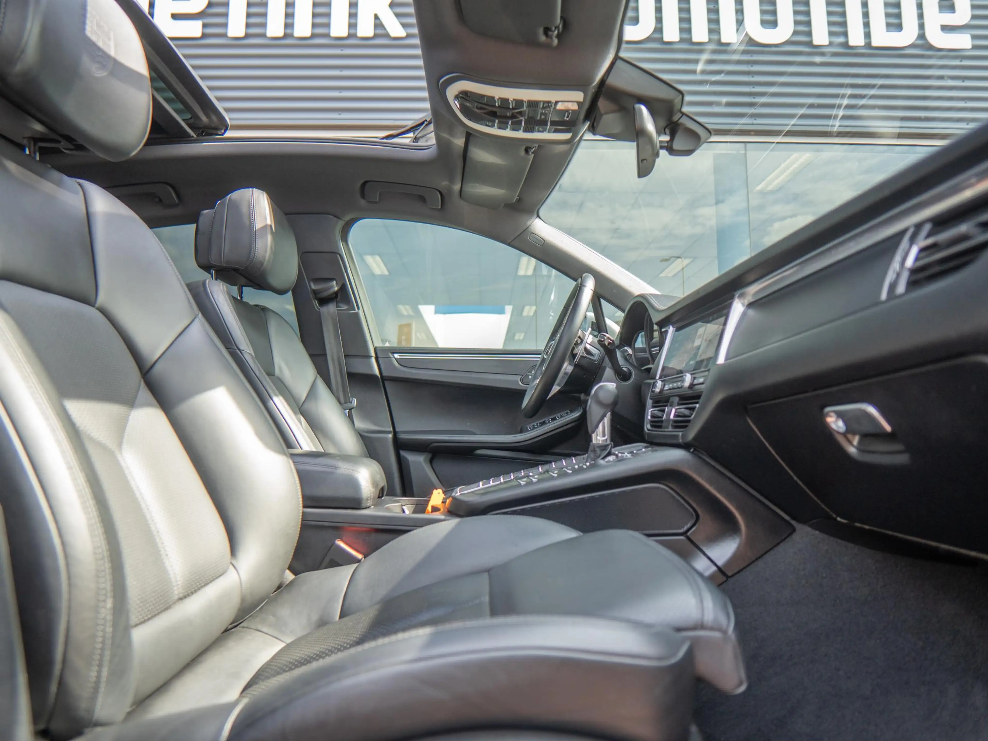 Porsche Macan 2.0 | Afn trekhaak | PDLS+ | Volledig onderhouden — photo 43