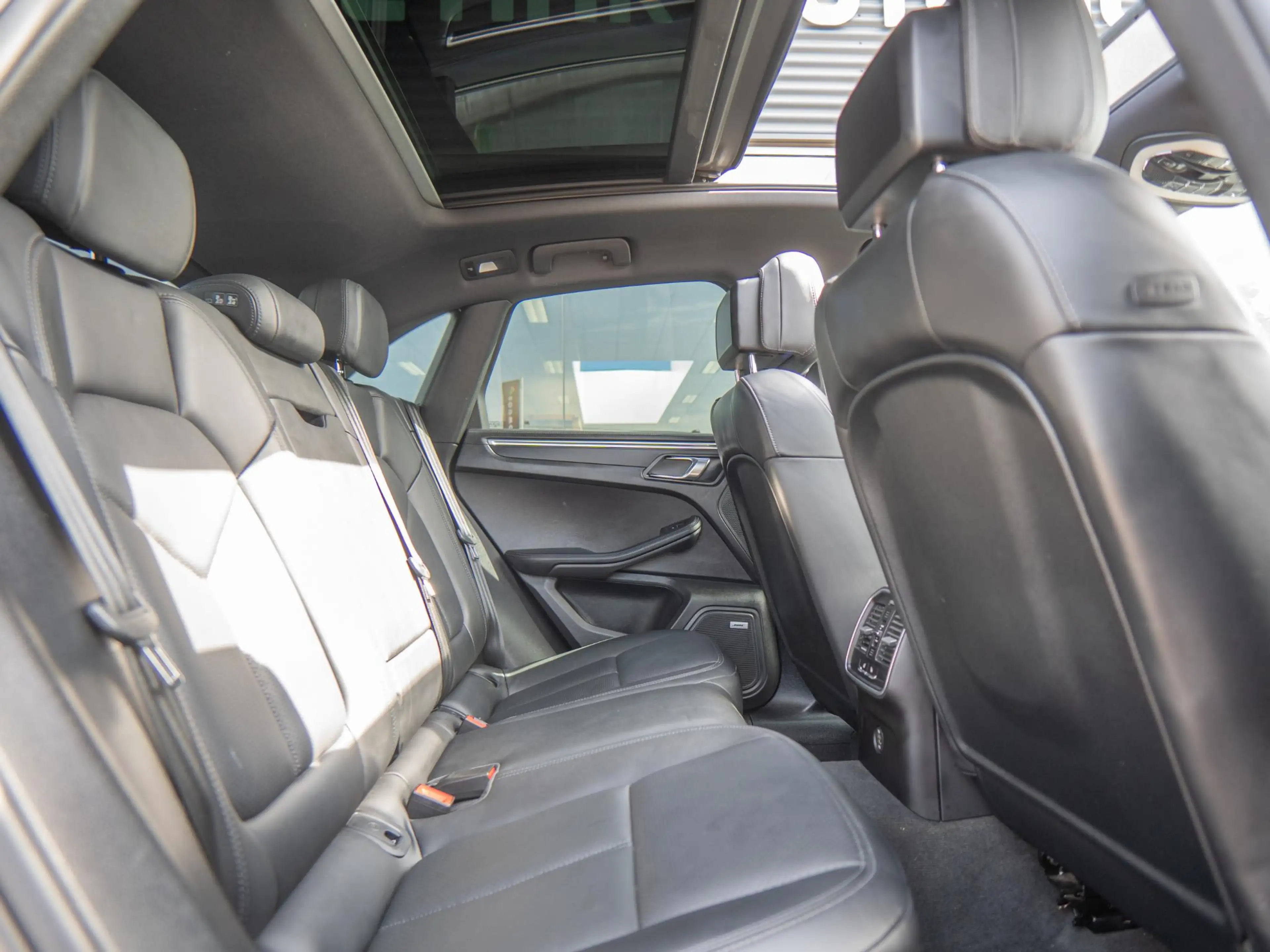 Porsche Macan 2.0 | Afn trekhaak | PDLS+ | Volledig onderhouden — photo 46