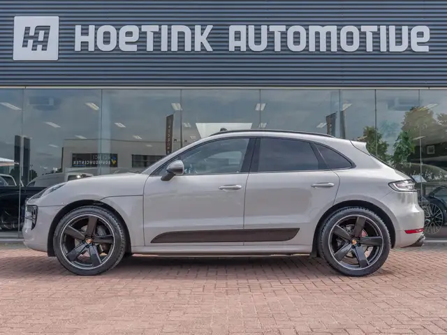 Porsche Macan view 9