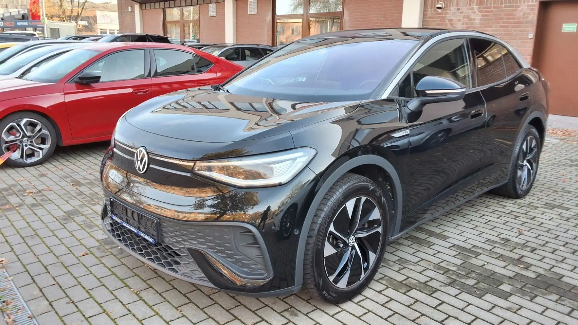 Volkswagen ID.5 Pro Performance 150 kW Pano, 82Kwh Schwarz - 1