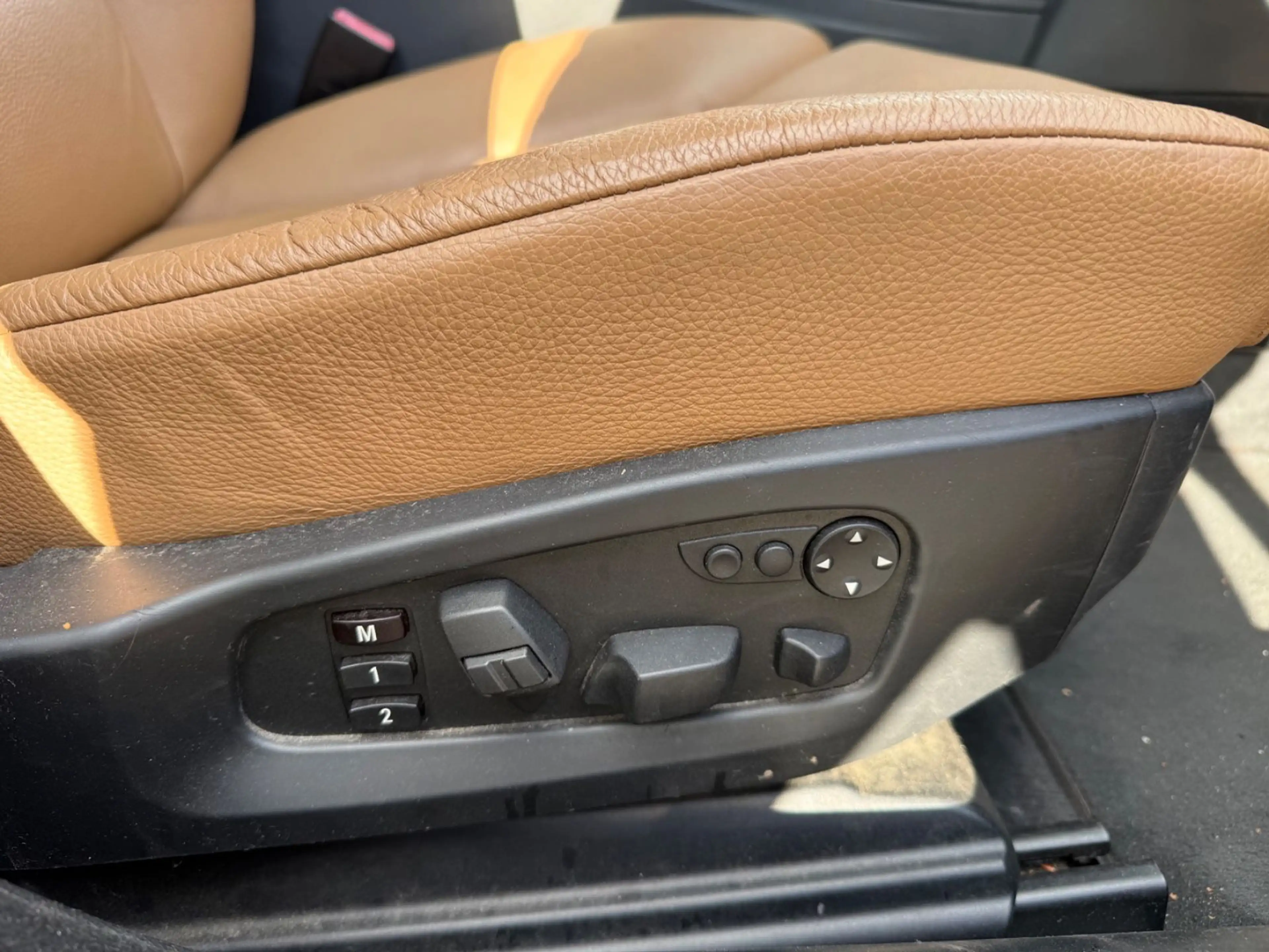 BMW 525 d Touring Tüv 10.28 Leder Navi Xenon Panoram — photo 10