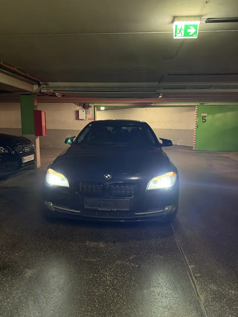 BMW 523 523i Aut. - 1