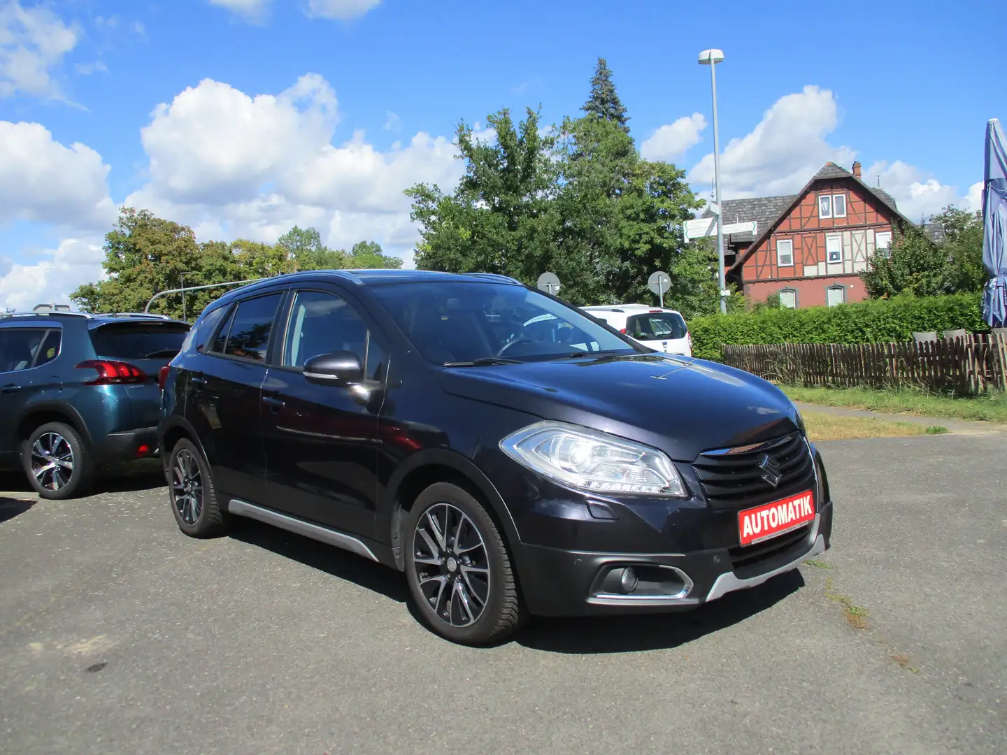 Suzuki SX4 S-Cross Club / Automatik / Panoramadach / Vollleder/ AHK . Grau - 2