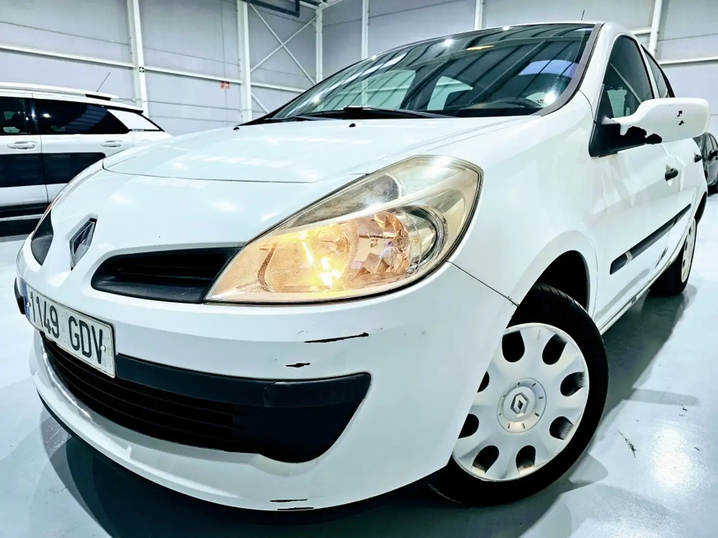 Renault Clio 1.5DCI Business eco2 Bianco - 1