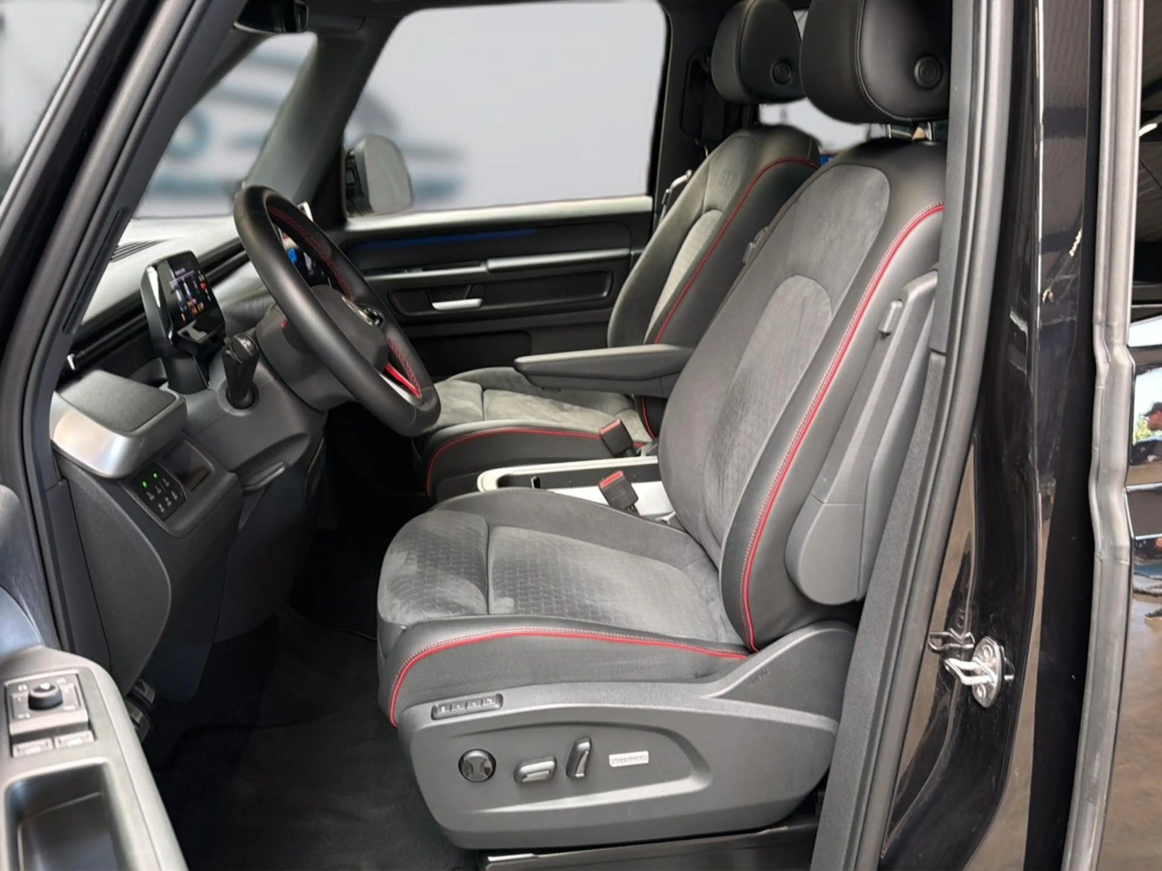 Volkswagen ID. Buzz GTX LR 4M ACC AHK 360° PANO SHZ KZU — photo 7