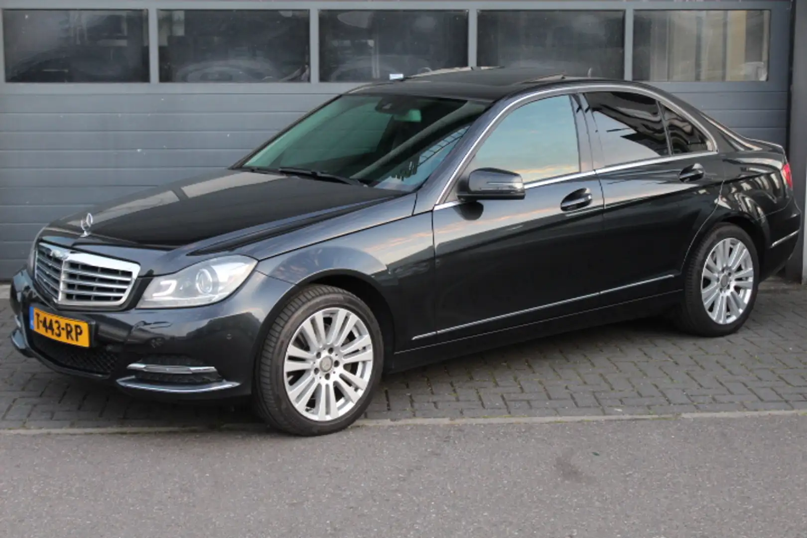 Mercedes-Benz C 350 klasse V6 Elegance AUT. Leder, Schuifkanteldak, cr Negro - 1