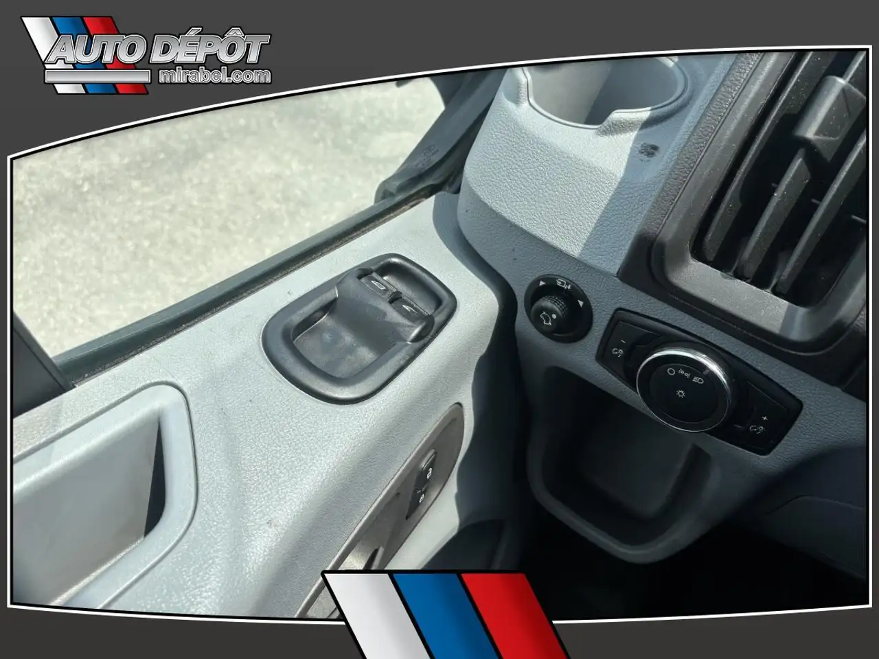 Ford Transit снимка Ford Transit
