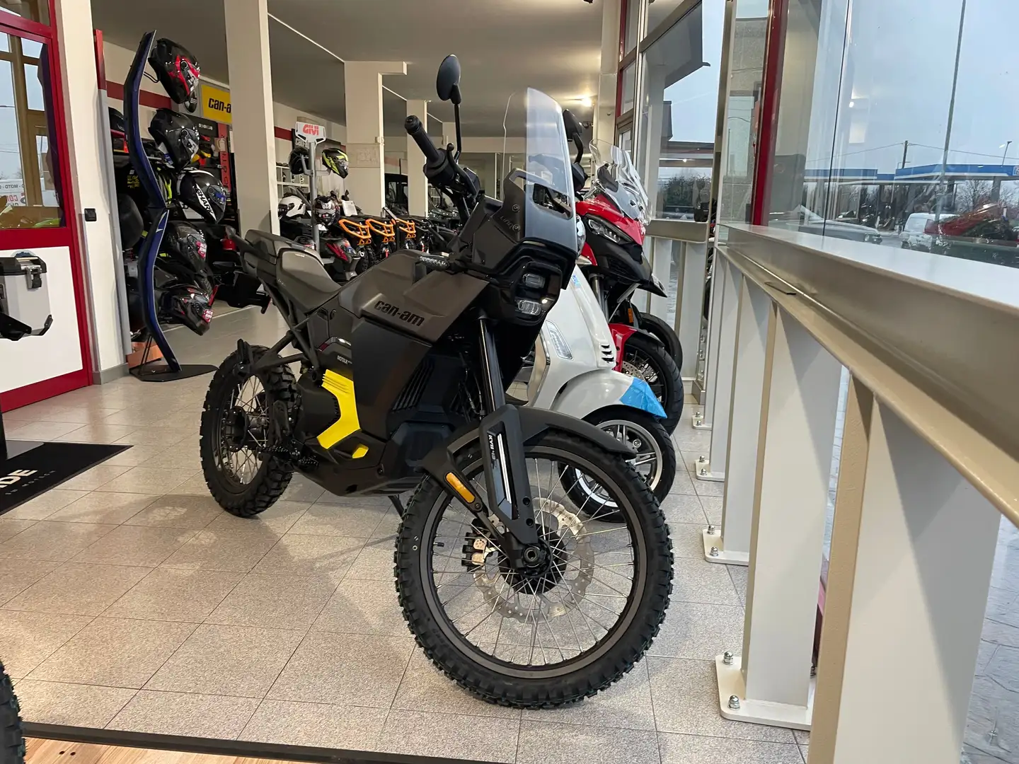 Can-Am ORIGINE 35 KW Carbon Black Negro - 1